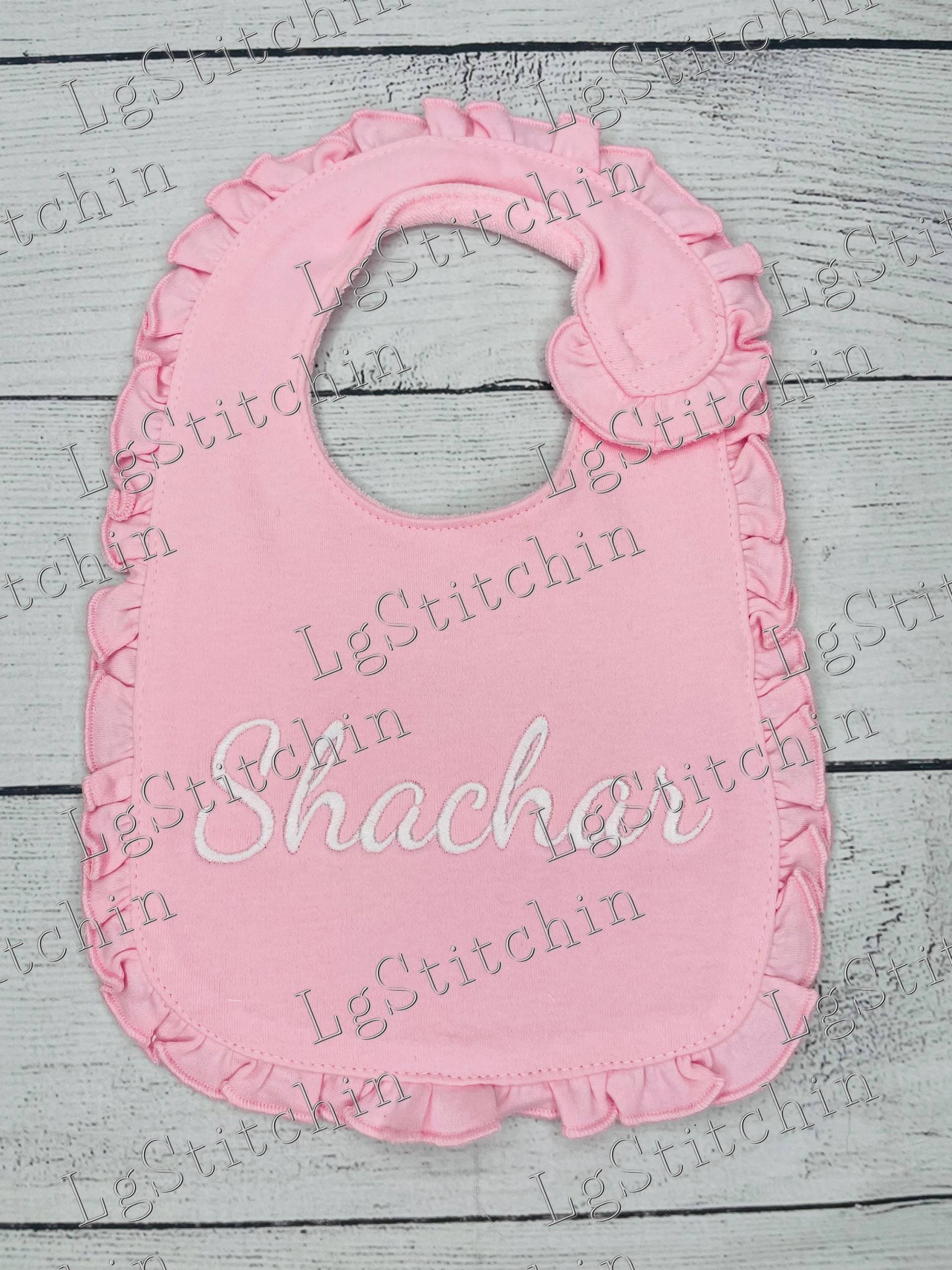 Rüschen Baby Lätzchen Initial Monogramm Benutzerdefinierte Süßes Girly Rosa Baumwollgeschenk Baby-Dusche-Geschenk Einfaches von Etsy - LGStitchin