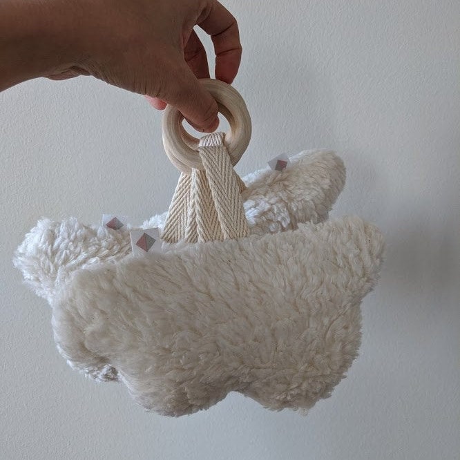 Geschenk Zur Geburt // Greifring Zum Zahnen Baby Aus 100% Nachhaltiger Bio-Baumwolle Flauschiges Kissen Mit Beißring Geschenk Zur Geburt // Greifring Zum Zahnen Baby Aus 100% Nachhaltiger Bio-Baumwolle Flauschiges Kissen Mit Beißring von Etsy - LIMOclothing