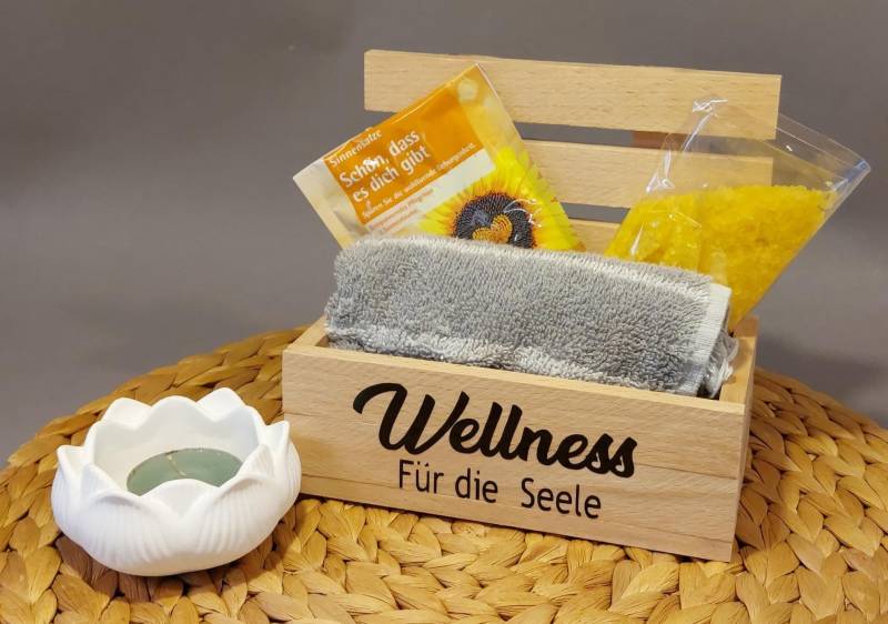 Wellness Box Geschenkbox Holz von Etsy - Ladysbastelbude