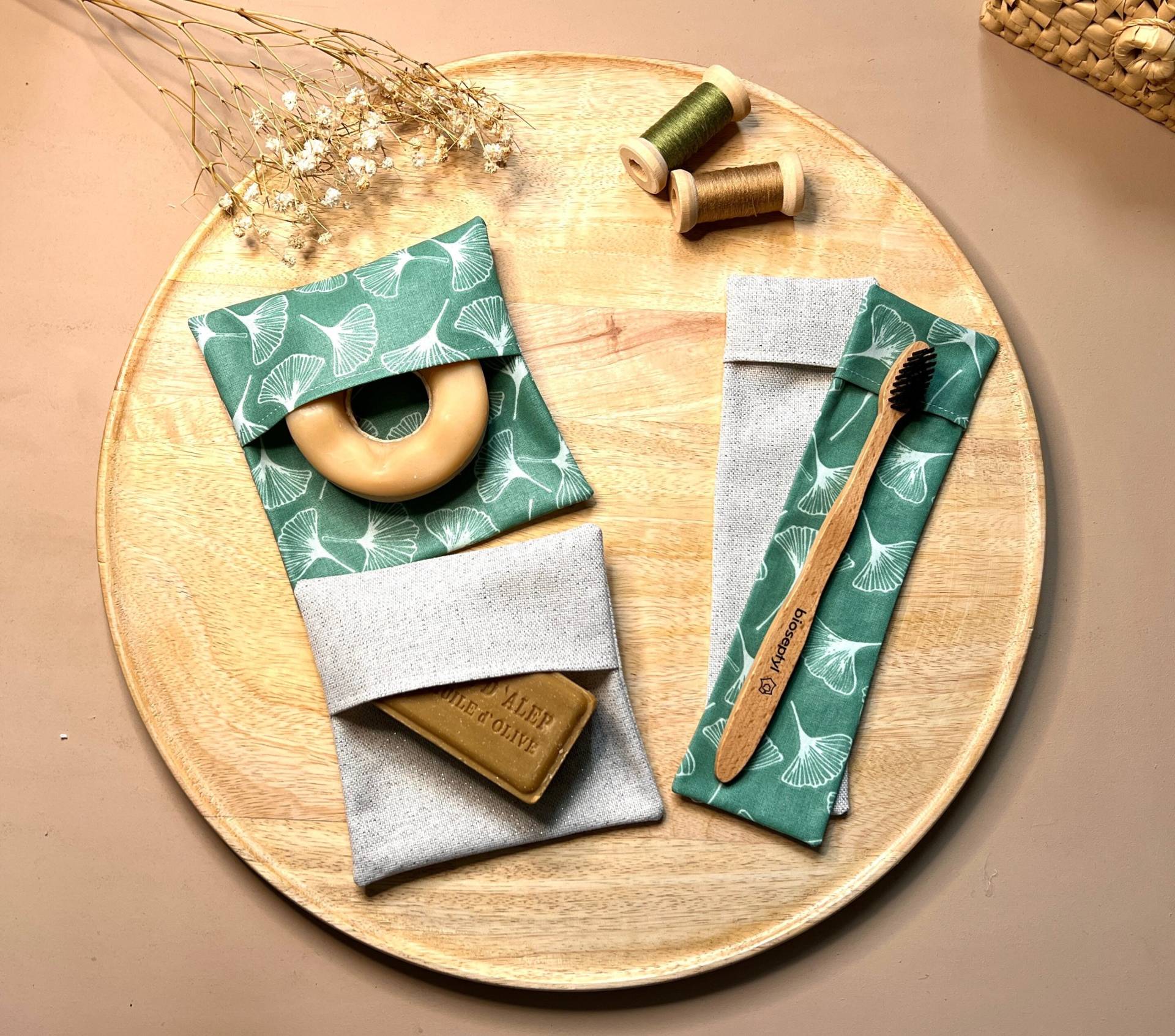 Reiseset, Zahnbürstenetui Und Seifenbeutel, Shampoo Oder Festes Deodorant Reiseset, Zahnbürstenetui Und Seifenbeutel, Shampoo Oder Festes Deodorant von Etsy - Lamainquicoud