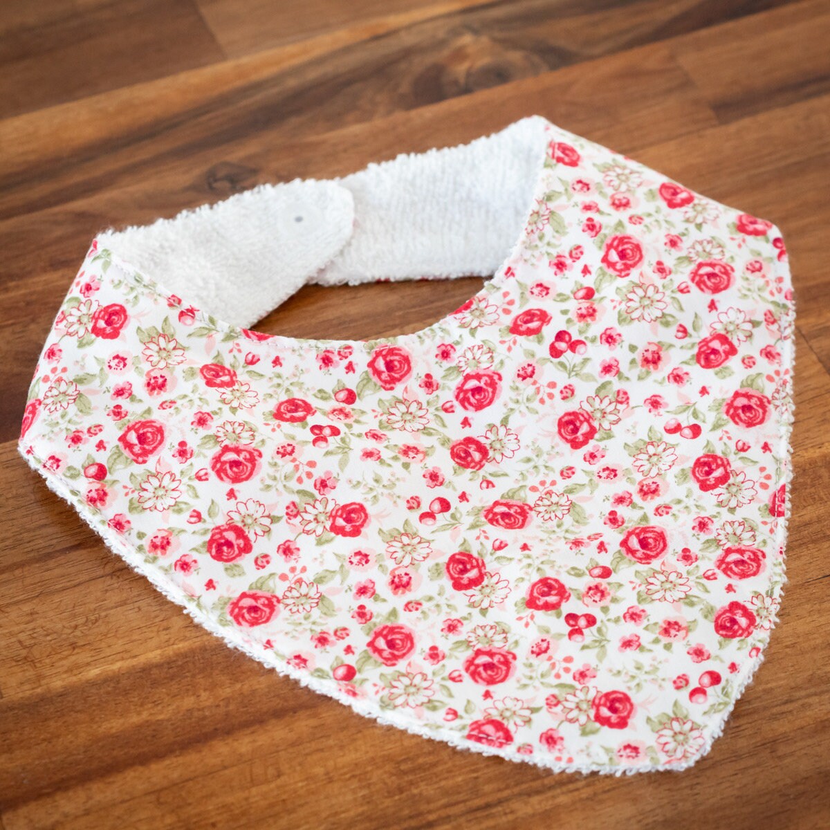 Bio-Bandana-Lätzchen Rose Red von Etsy - LatelierDeJuly