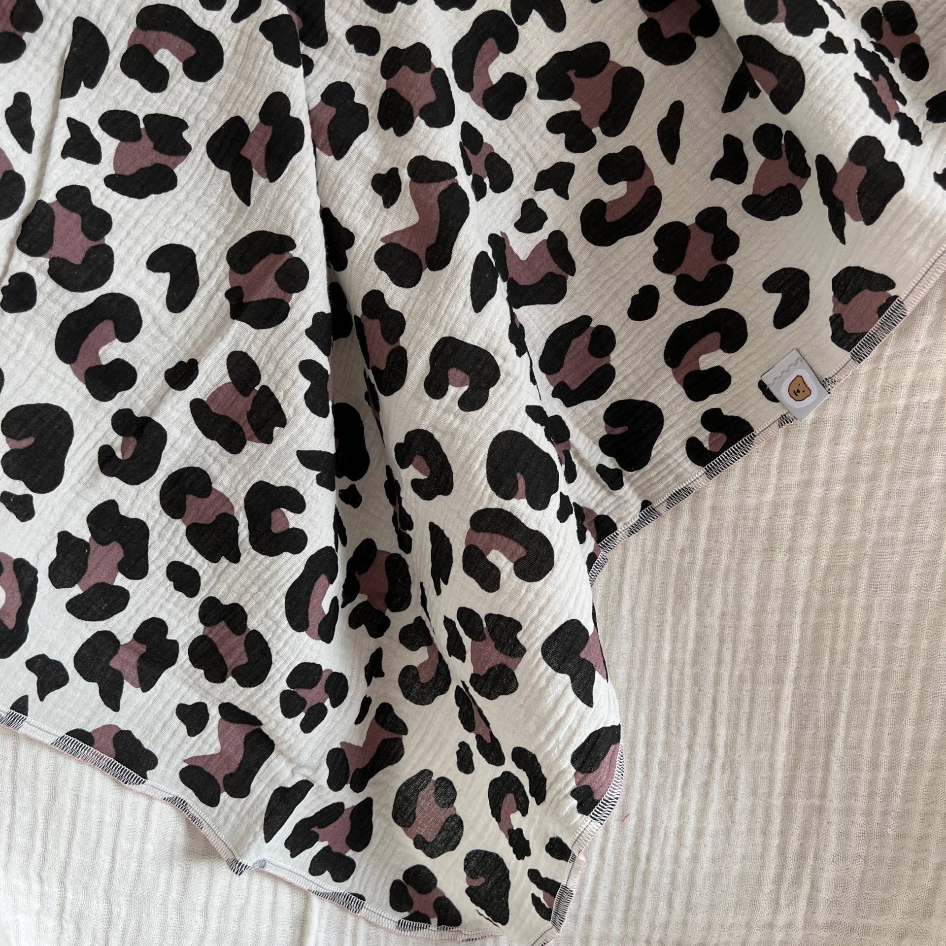 Musselintuch | Spucktuch Baby Mulltuch Personalisierbar Geburtsgeschenk Leo Leoprint Musselintuch | Spucktuch Baby Mulltuch Personalisierbar Geburtsgeschenk Leo Leoprint von Etsy - LeoLoeweShop