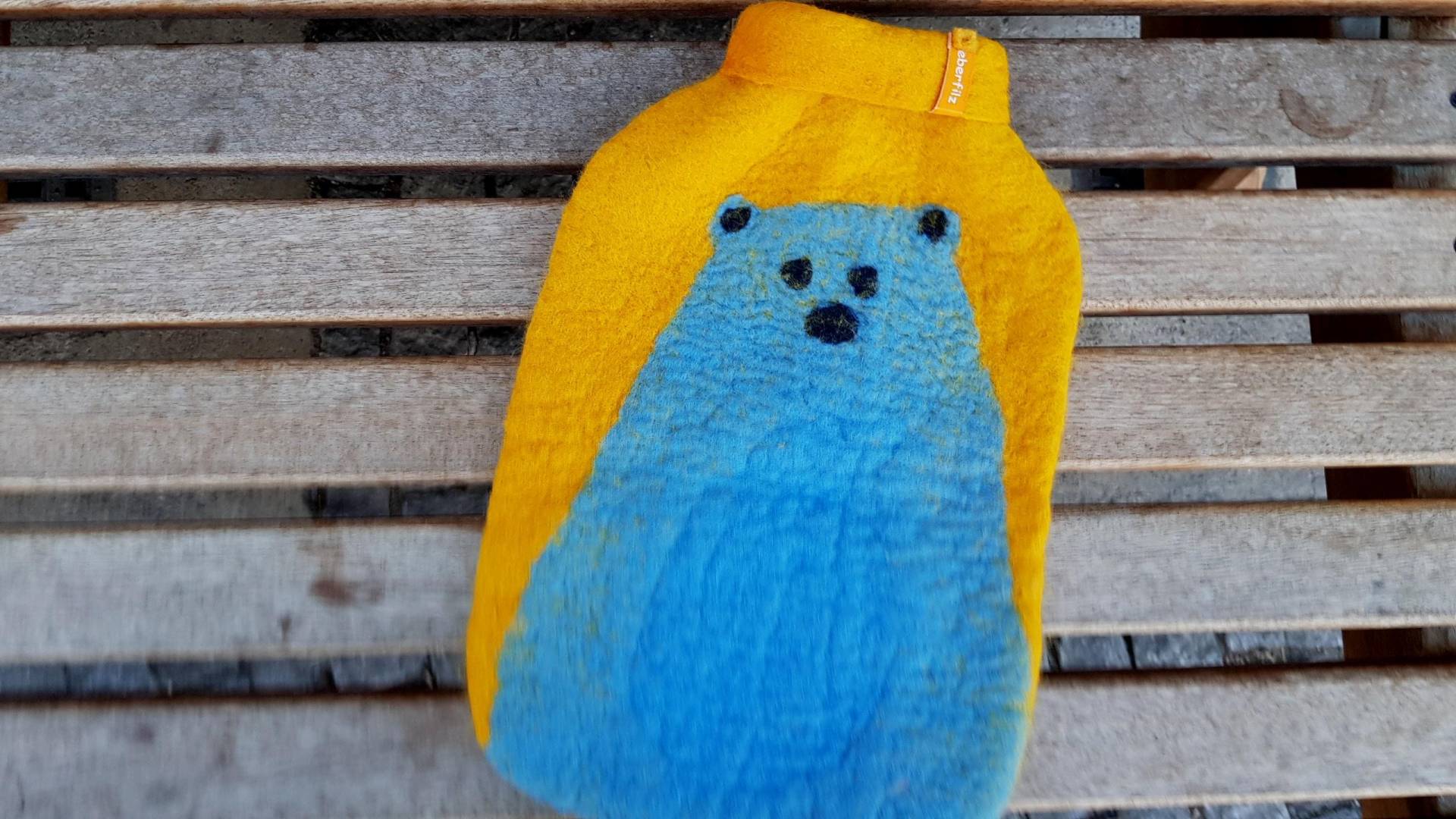 Wärmflasche Mit Gefilzter Hülle, Bär Auf Gelb Gefärbt Wärmflasche Mit Gefilzter Hülle, Bär Auf Gelb Gefärbt von Etsy - Lieberfilz