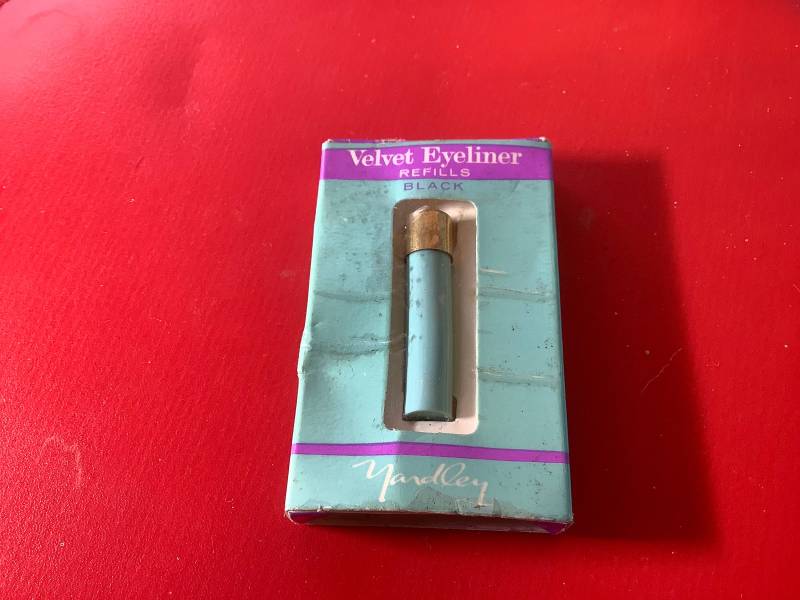 Max Factor Velvet Eyeliner Minen von Etsy - LipstickandPanties