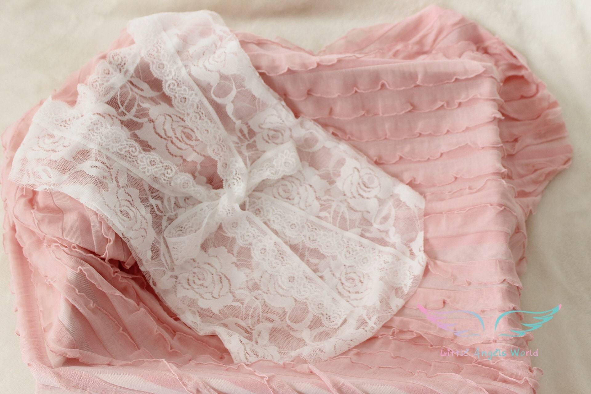 Baby Mädchen Strampler, Neugeborene Spitze Outfit, Mädchen-Dusche-Geschenk, Strampler-Set, Neugeborenen Foto Requisite Baby Mädchen Strampler, Neugeborene Spitze Outfit, Mädchen-Dusche-Geschenk, Strampler-Set, Neugeborenen Foto Requisite von Etsy - LittleAngelsWorld