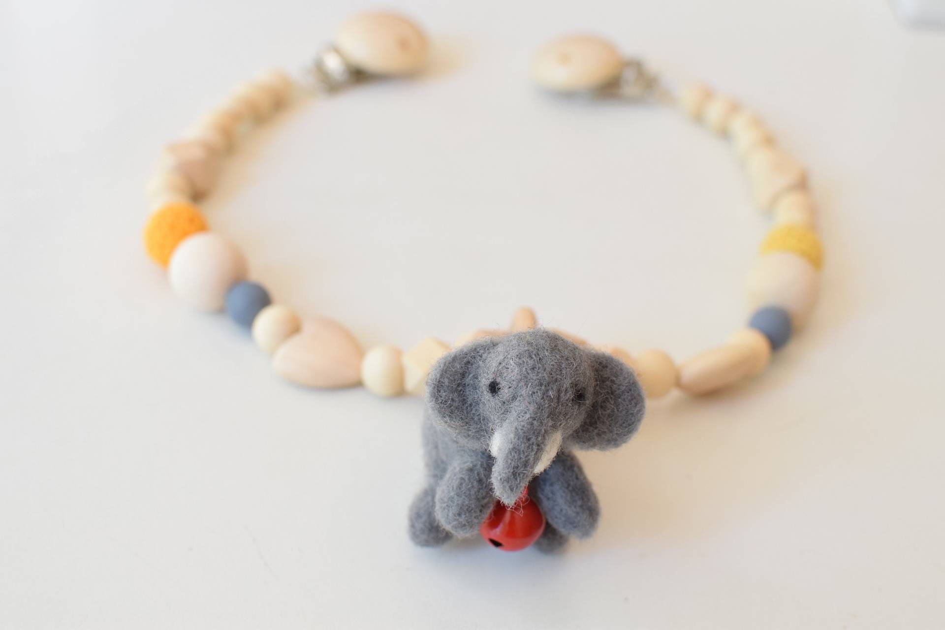Holz Kinderwagenkette Mit Filz Elefant, Baby Geschenk, Figur, Geburtsgeschenk Holz Kinderwagenkette Mit Filz Elefant, Baby Geschenk, Figur, Geburtsgeschenk von Etsy - LittleCloudStudio1