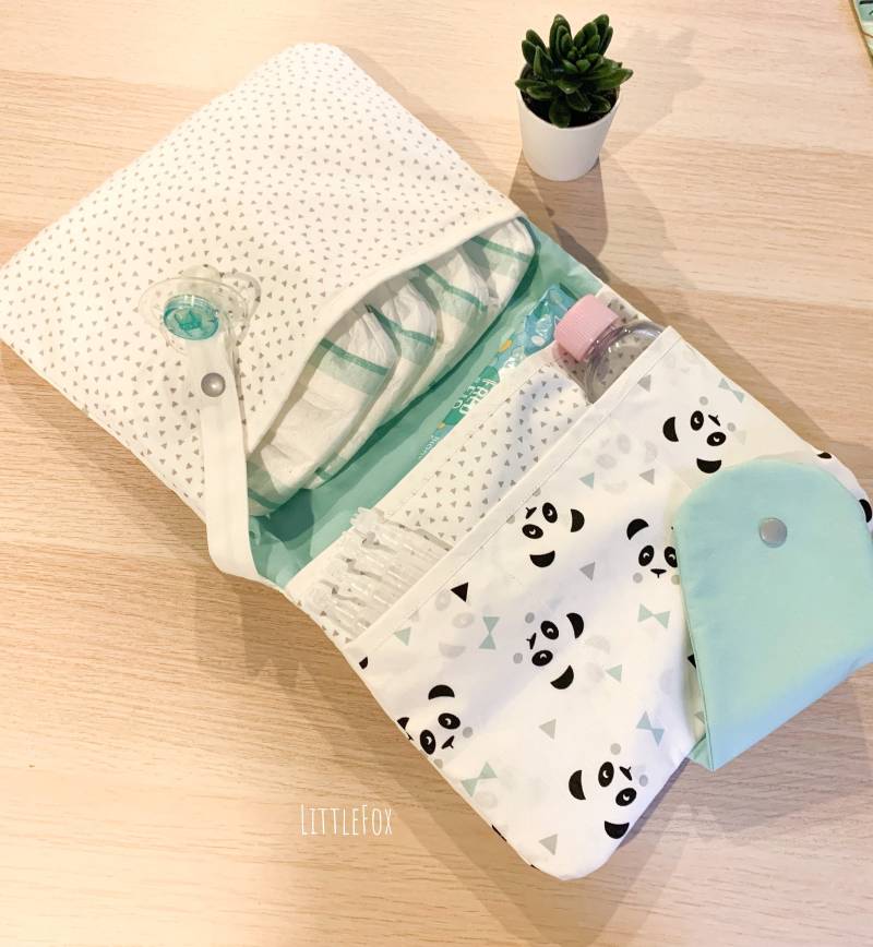 Panda-Wickeltasche - Babyzubehör von Etsy - LittleFoxForBaby