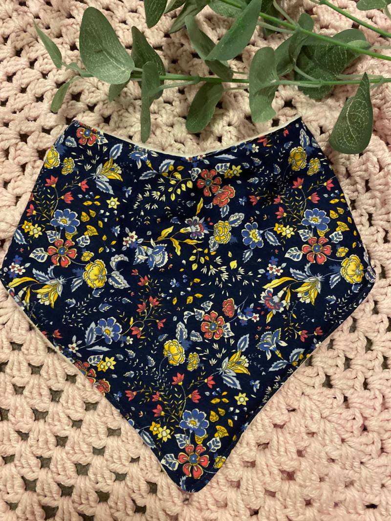 Baby Dribble Lätzchen - Handgemacht Blau Floral von Etsy - LittleMartins19