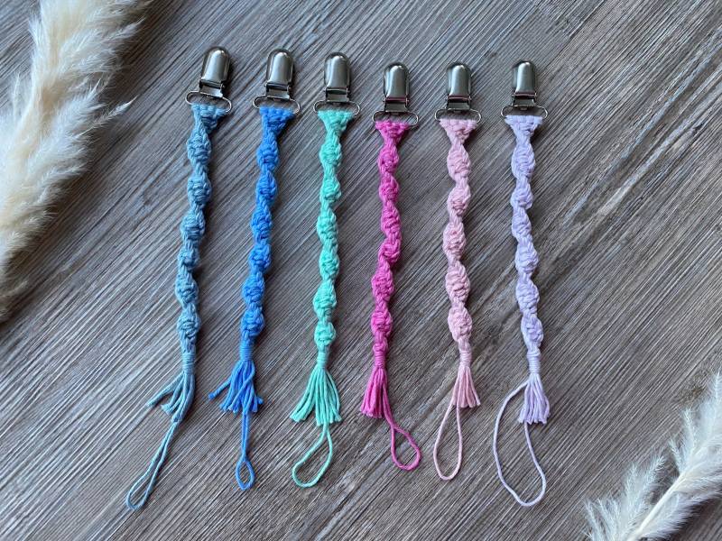 Baby Schnullerkette Twist Bunt Makramee Boho Bohostyle Babygeschenk Geschenk Geburt Geburtsgeschenk von Etsy - LoucraftKnotenliebe