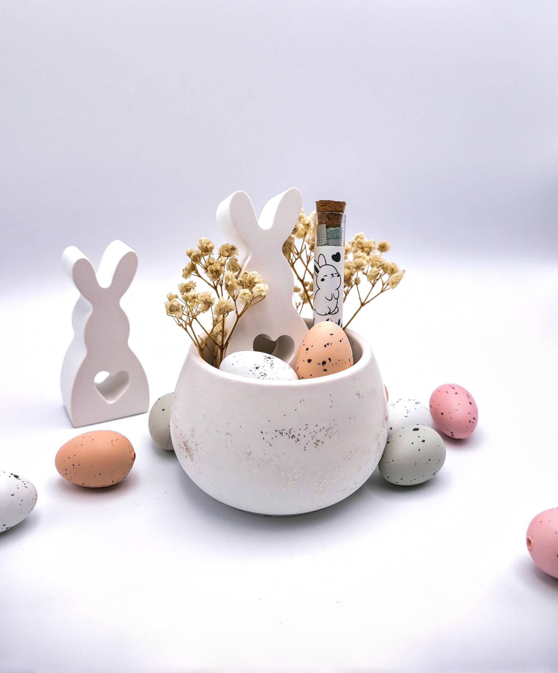 Kleines Ostergeschenk Als Mitbringsel Geschenk Aus Raysin Für Frauen Skandi Dekoration Osternest Hase Schälchen Geldgeschenk Gastgeschenk von Etsy - LovelyMomentShop