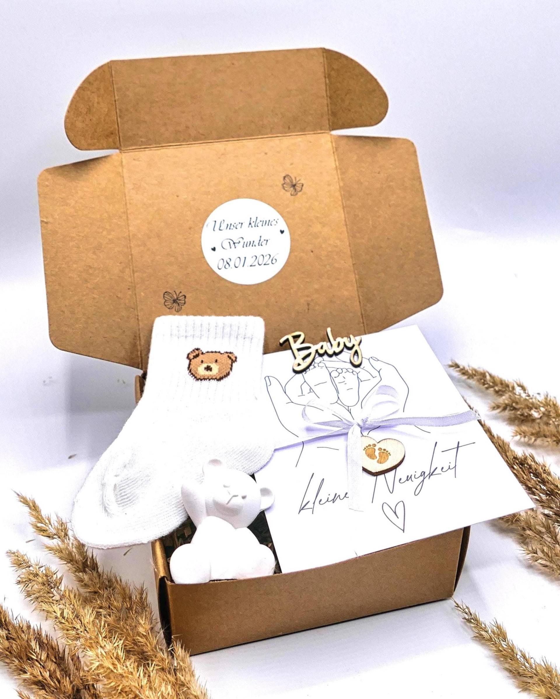 Schwangerschaftsankündigung Baby | Geschenke-Box Mit Babysocken , Grußkarte Und Keramikbär Überraschungsbox Für Werdende Großeltern Schwangerschaftsankündigung Baby | Geschenke-Box Mit Babysocken , Grußkarte Und Keramikbär Überraschungsbox Für Werdende Großeltern von Etsy - LovelyMomentShop