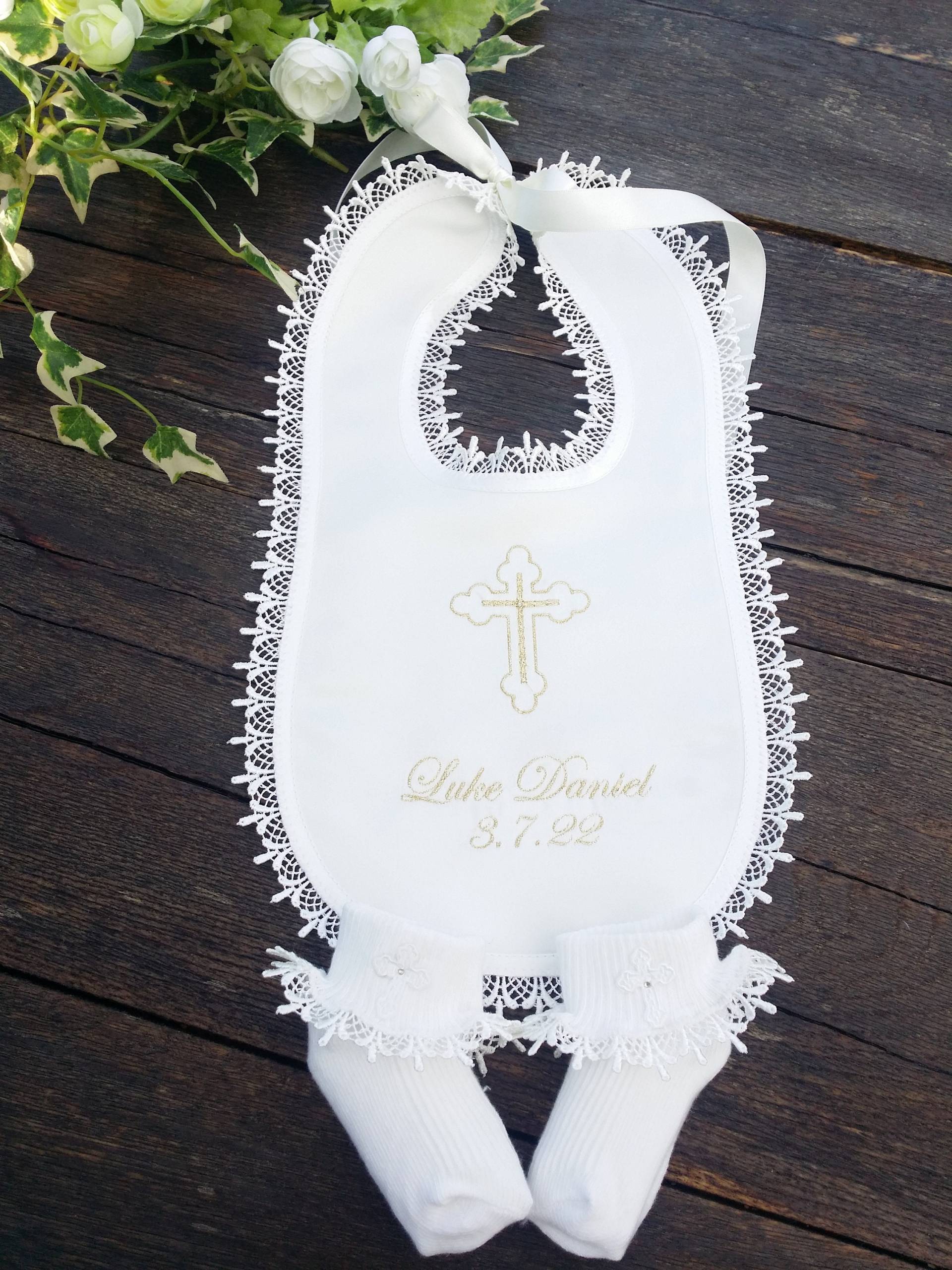 Creme Elfenbein Baby Baptizm Taufe Lätzchen Geschenk Personalisiert Mit Namen Und Verziert Kreuz Katholisch-Orthodoxe Klein Mittel Groß von Etsy - LyuboveChristenings