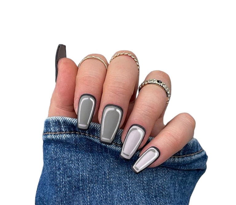 Press On Nails Cartoon Gray von Etsy - MEVANAILS