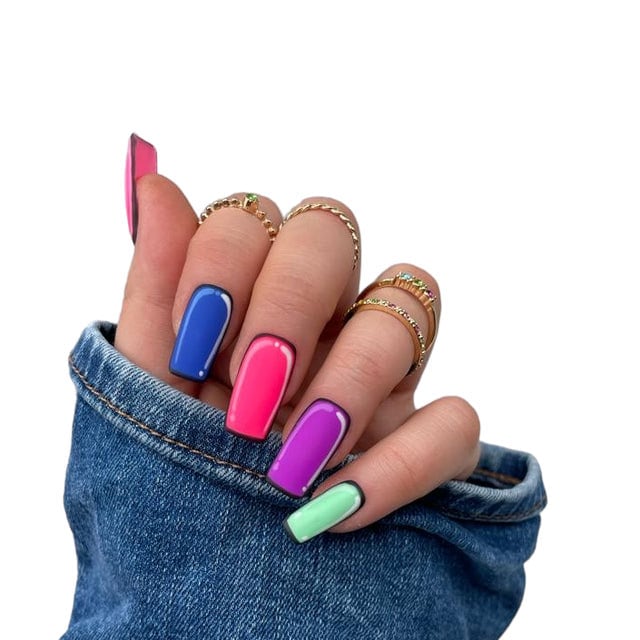 Press On Nails Cartoon Rainbow von Etsy - MEVANAILS