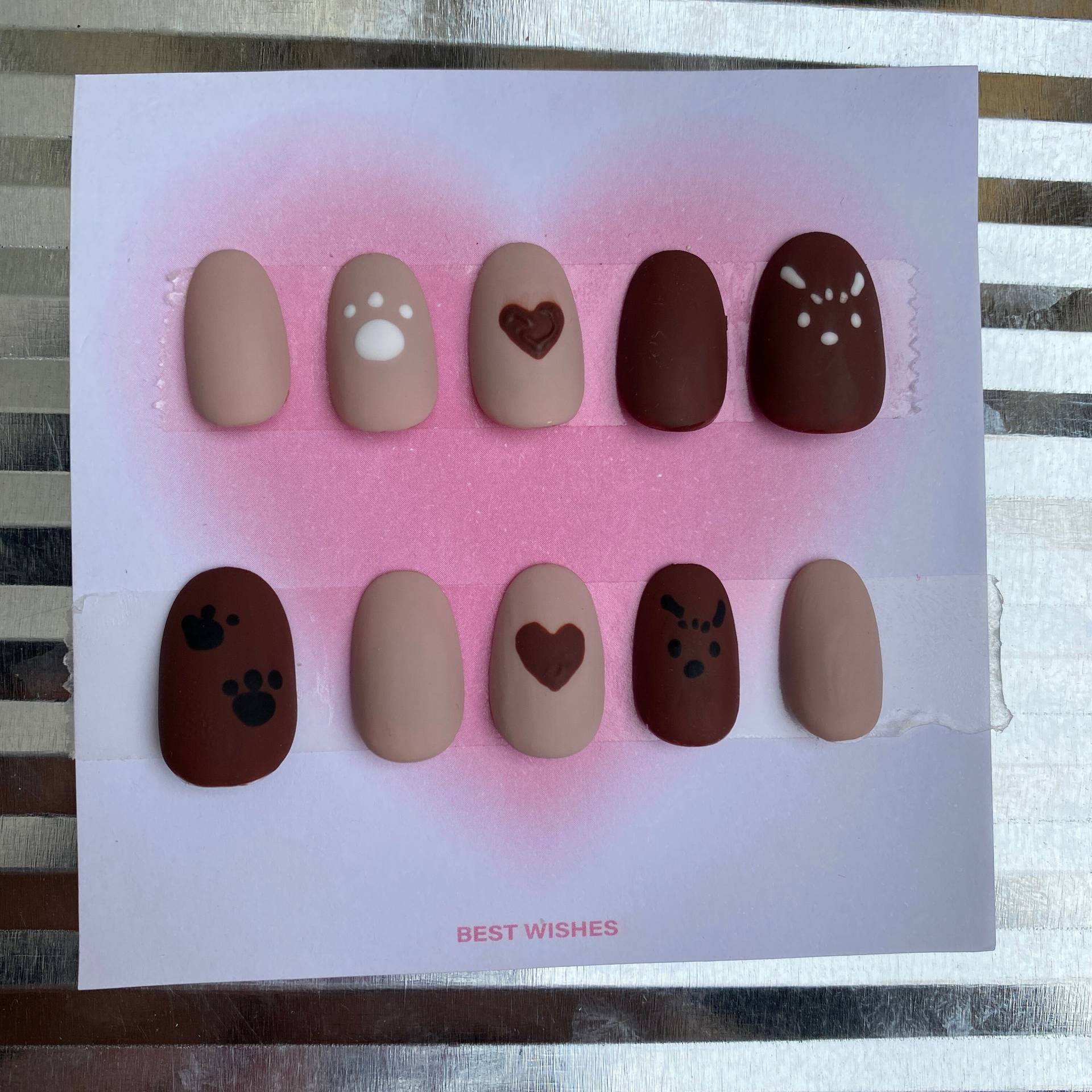 Set Von 10 Stück Nagelpresse/ Handgedruckte Nägel/Cartoon Nägel/Braune Fake Nägel von Etsy - MMNnails