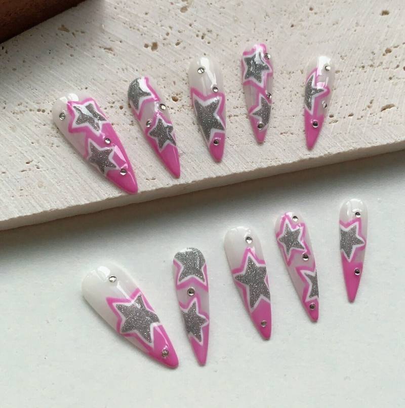 Barbie Style Press On Nails Manicure/ Reusable/ Long Stiletto 28mm von Etsy - MYNAILPRESS