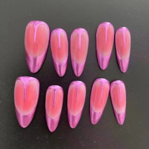 Pink Aurora Press On Nails Manicure/ Reusable/ Almond Shape 22mm von Etsy - MYNAILPRESS