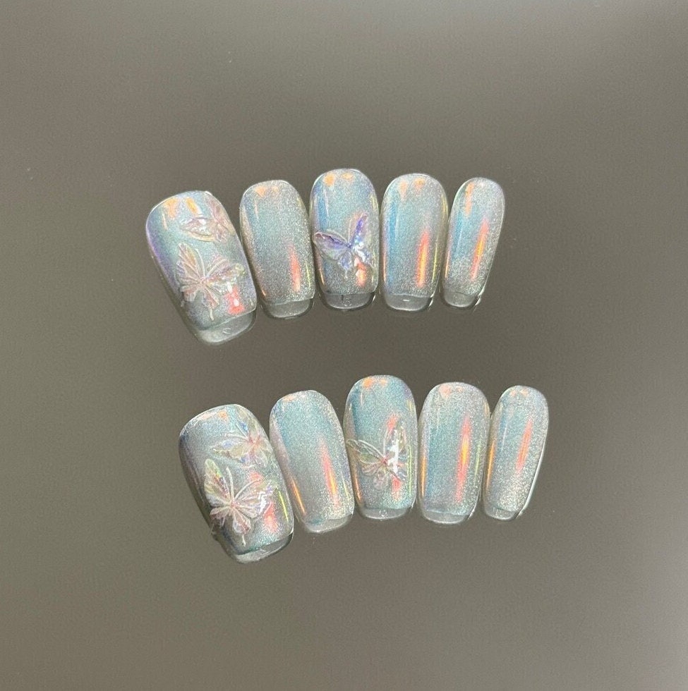 Shimmering Butterfly Garden Press On Nails Manicure/Reusable/ Medium Square 18mm von Etsy - MYNAILPRESS