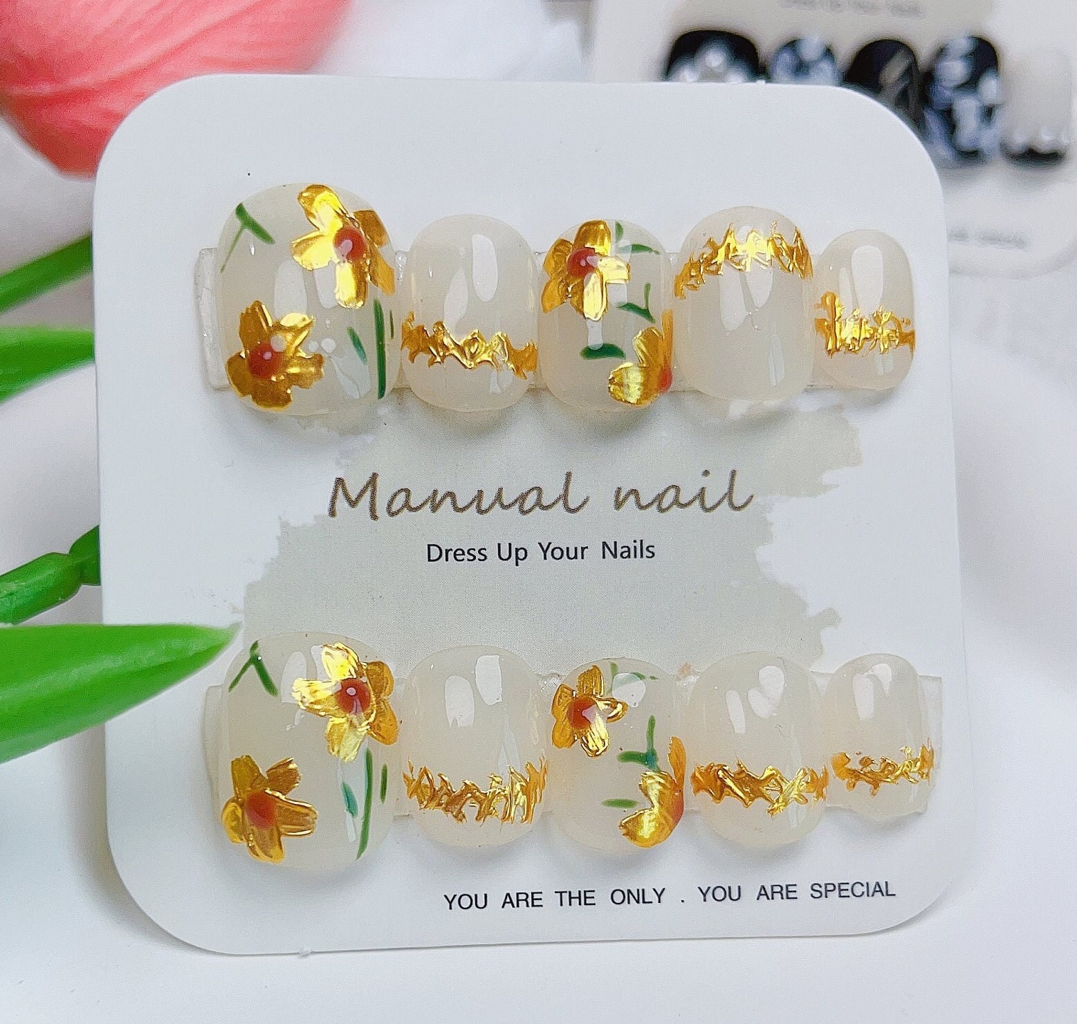 Yellow Flower Press On Nails Manicure/Reusable Nails/ Short Squoval von Etsy - MYNAILPRESS