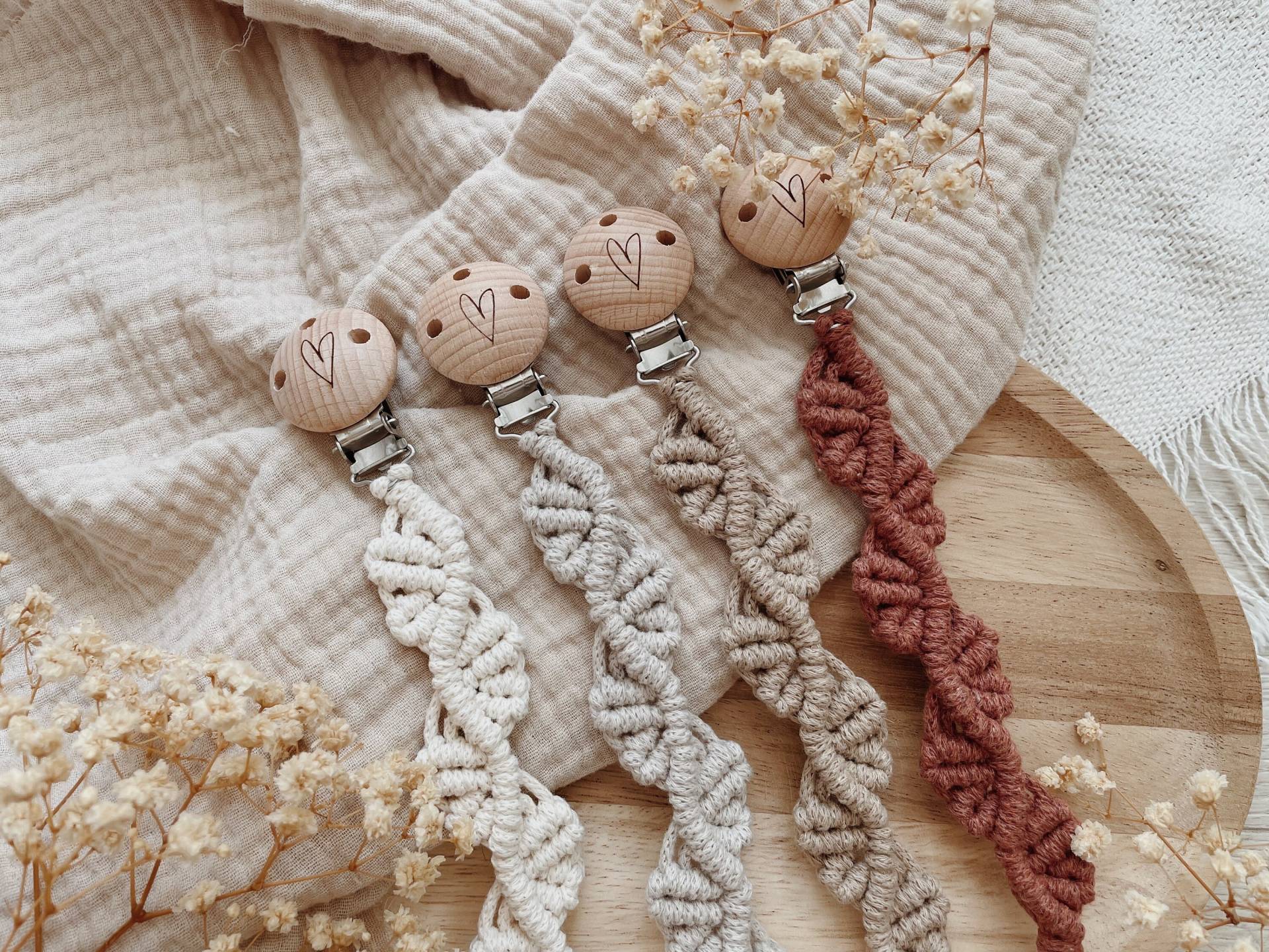 Makramee Schnullerkette -Cary - || Personalisierung Möglich Geschenkidee Baby Boho von Etsy - Makrameearina