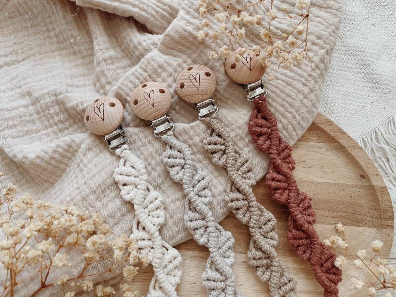 Makramee Schnullerkette -Cary - || Personalisierung Möglich Geschenkidee Baby Boho von Etsy - Makrameearina