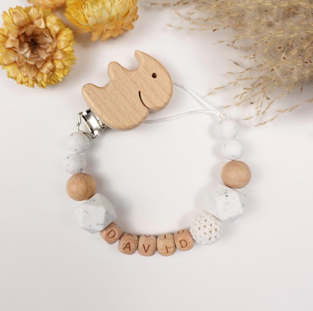 Personalisierte Schnullerkette Mit Namen, Babygeschenk, Nuckelkette, Geburt, Geschenk, Schnullerclip von Etsy - MamisharkDesigns