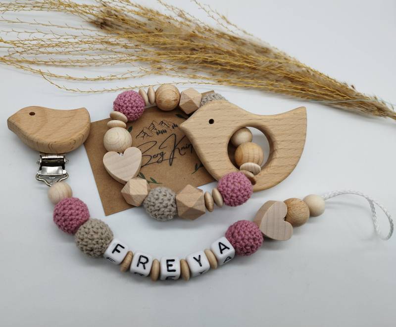 Schnullerkette Mit Namen Mädchen Personalisiert | Kinderwagenkette Greifling von Etsy - ManufakturBergKnirps