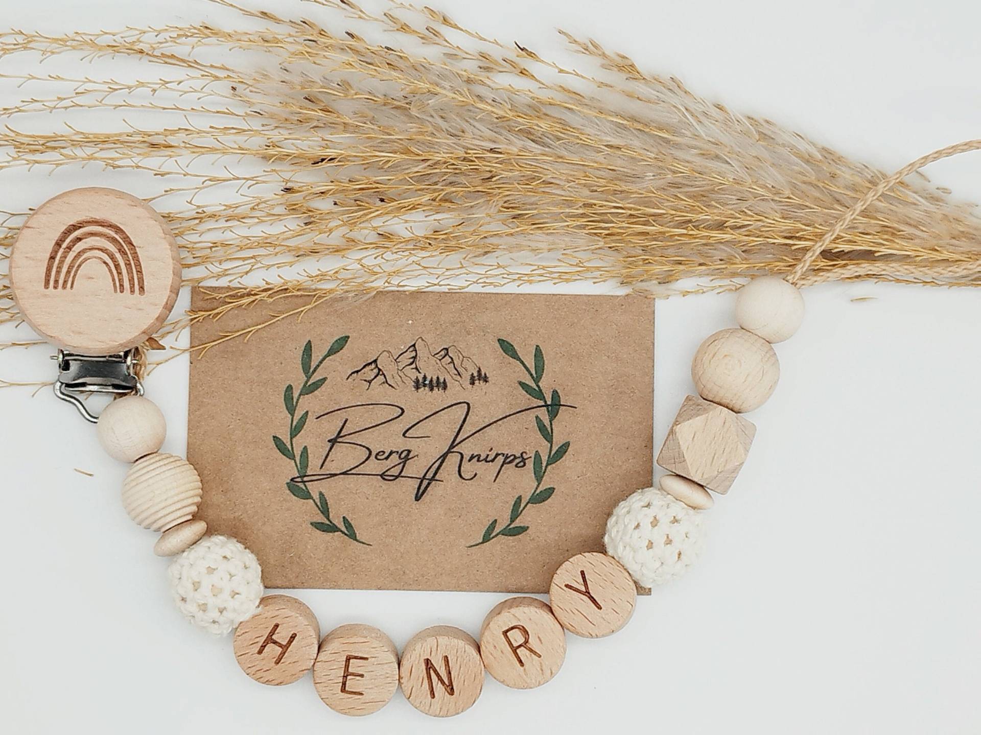 Schnullerkette Personalisiert Mit Namen Jungen Mädchen Beige von Etsy - ManufakturBergKnirps