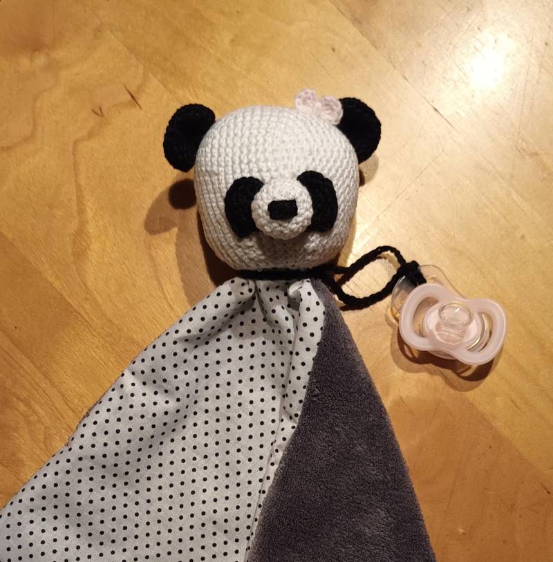 Schnullertuch/Kuscheltuch Saugtuch Schmusetuch Kuscheltier Panda von Etsy - MaschenClaudi