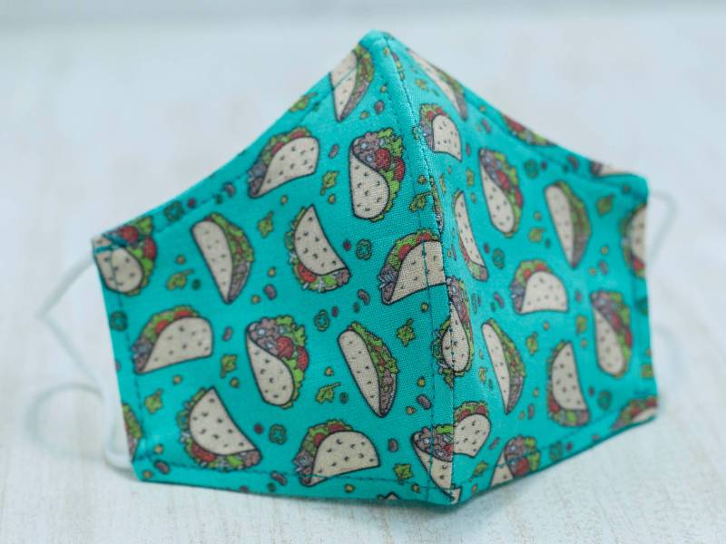 Tacos Kindermaske, 2 Lagen Eng Gewebte Baumwolle, Tacos - Aqua von Etsy - MasksforTots