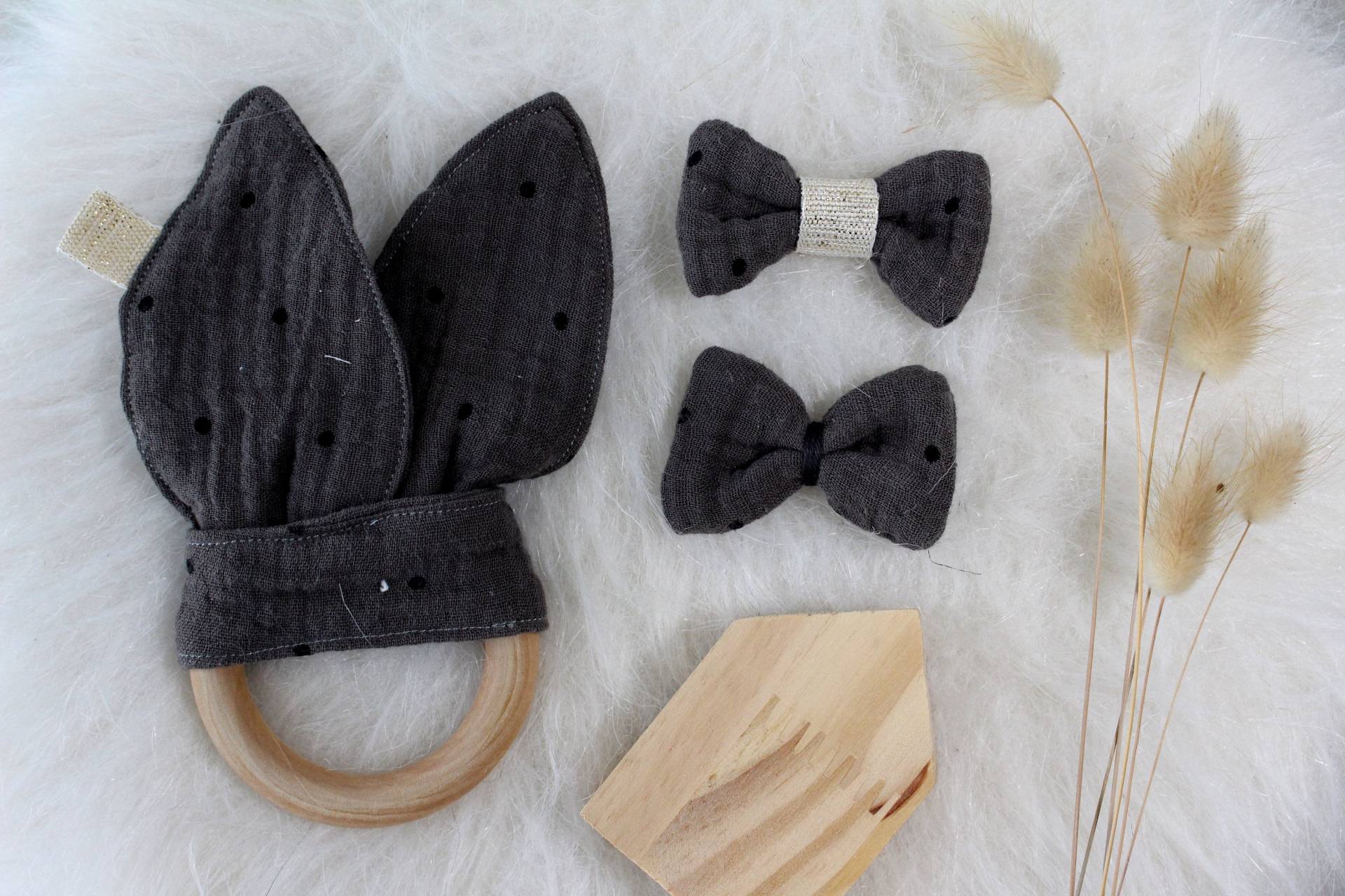 Zähnering, Kaninchen Rassel Viel Und Bars, Doppel Gaze Ohrringe, Zähne Spielzeug, Baumwolle Gaze, Holz Zähnering, Kaninchen Rassel Viel Und Bars, Doppel Gaze Ohrringe, Zähne Spielzeug, Baumwolle Gaze, Holz von Etsy - MayflowerCollection