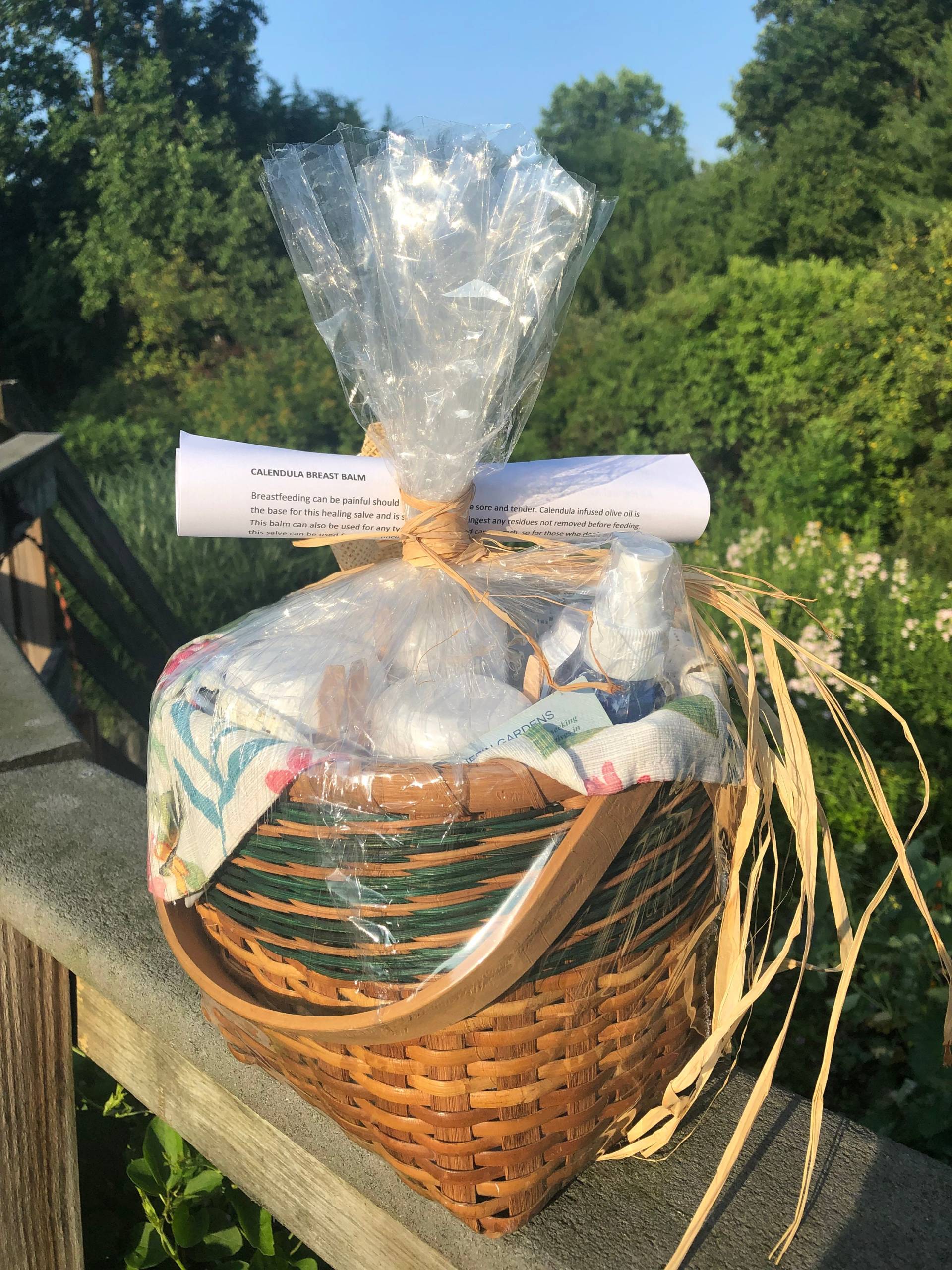 Babyparty Geschenkkorb, Care Paket, Schwangere Mutter Pflege, Säuglingspflege, Geschenkidee, Natürliche Kinderpflege Babyparty Geschenkkorb, Care Paket, Schwangere Mutter Pflege, Säuglingspflege, Geschenkidee, Natürliche Kinderpflege von Etsy - MeadowMuffinGardens