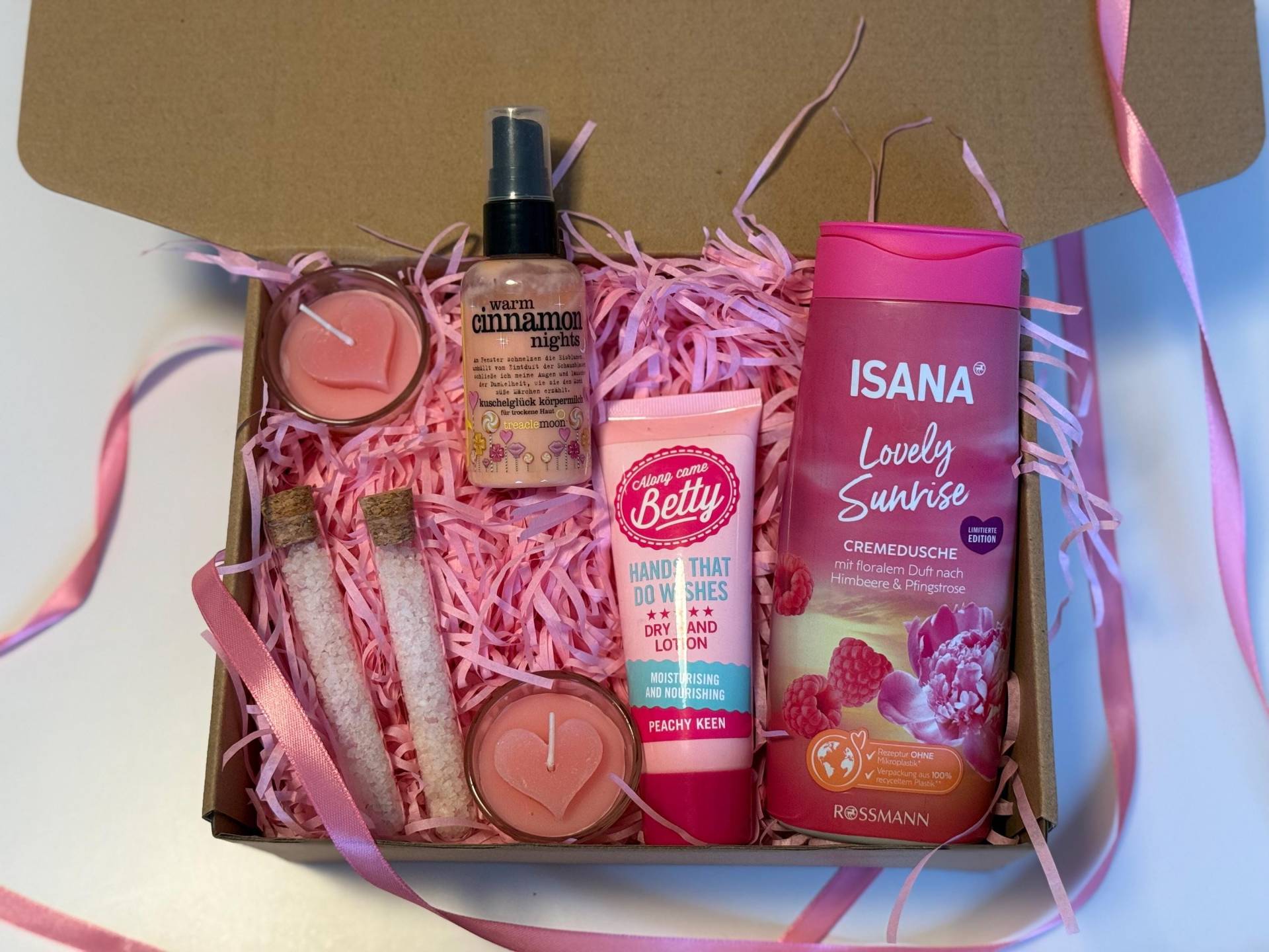 Frauengeschenk Geschenk Für Freundin Mädchen Spa Beautybox Wellness Set Geschenkbox Geschenkset Badeset Entspannung Badezusätze Pflegeset von Etsy - MellowsBoxDE