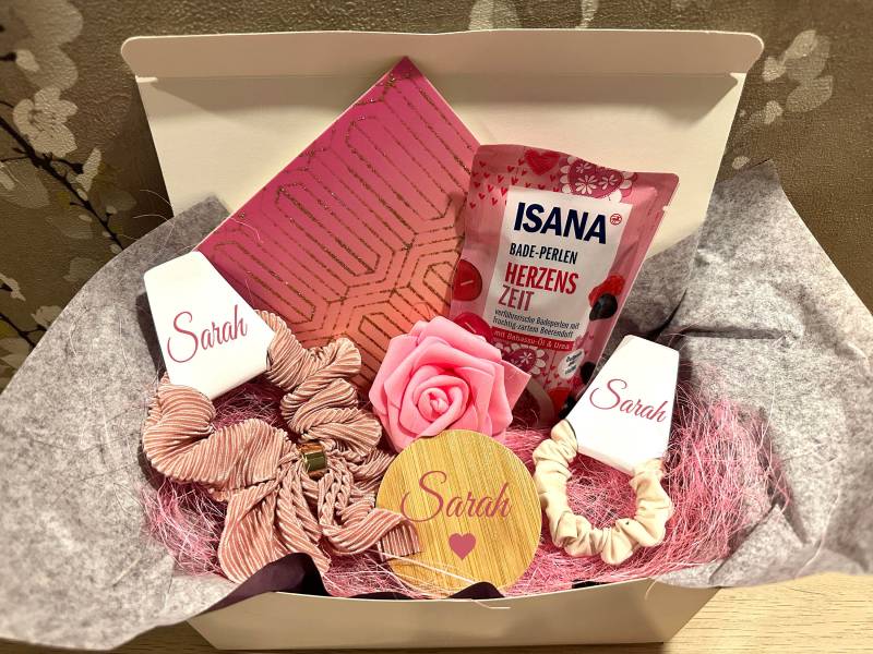 Personalisierte Geschenkbox Scrunchies Beautybox Wellnessbox Freundinbox Geschenkkorb Geschenk Für Frauen Hochzeit Braut Jungfern Geburtstag von Etsy - MeyrasCraft