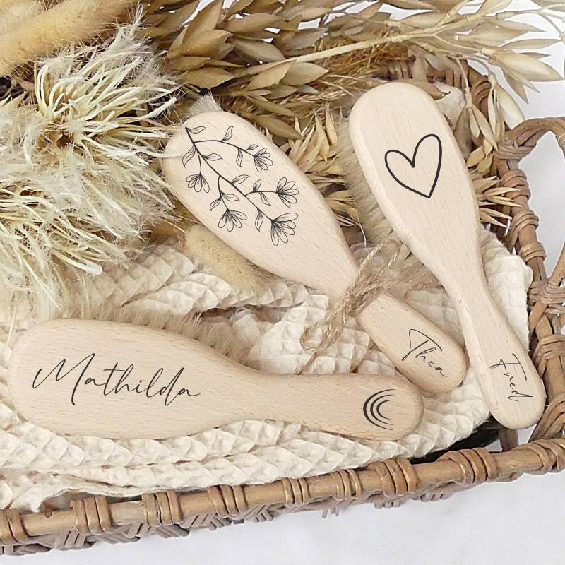 Personalisierte Babyhaarbürste, Bürste Für Babys, Ziegenhaar, Holzbürste, Geschenk Zur Geburt, Fsc-Zertifiziertes Holz, Taufgeschenk, Herz von Etsy - MiaMaralina