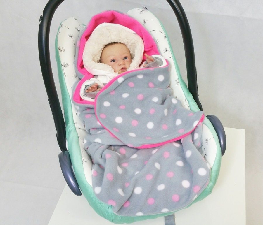 Einschlagdecke 4 Grau, Pink-Weiße Punkte Von Atelier Miamia Einschlagdecke 4 Grau, Pink-Weiße Punkte Von Atelier Miamia von Etsy - MiaMiaAtelier