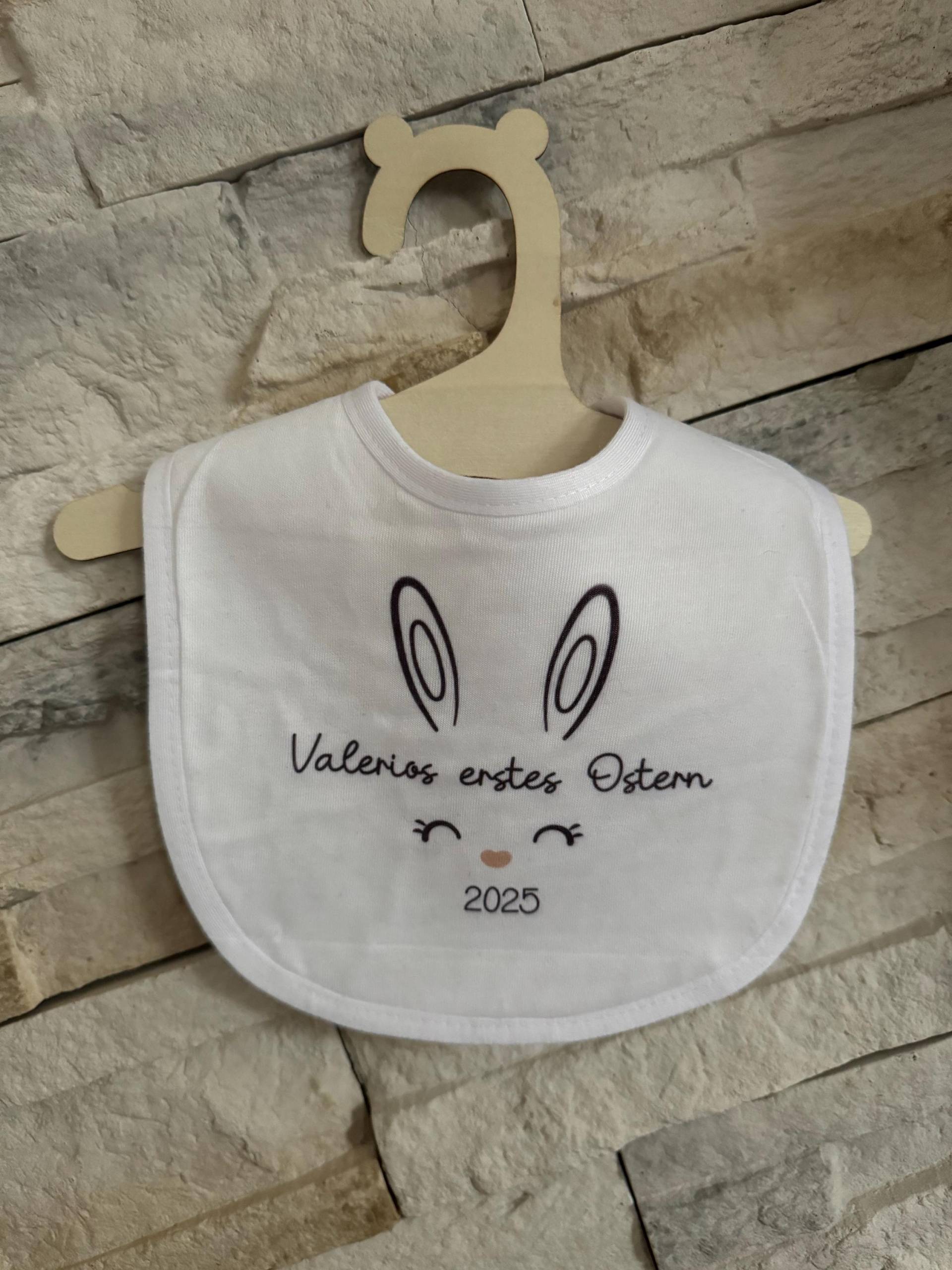 Personalisierte Geschenke Baby Lätzchen Erstes Ostern Hase Osterhase Name Geschenk Babyparty Babyshower Geburt Halstuch 2025 von Etsy - Milevo