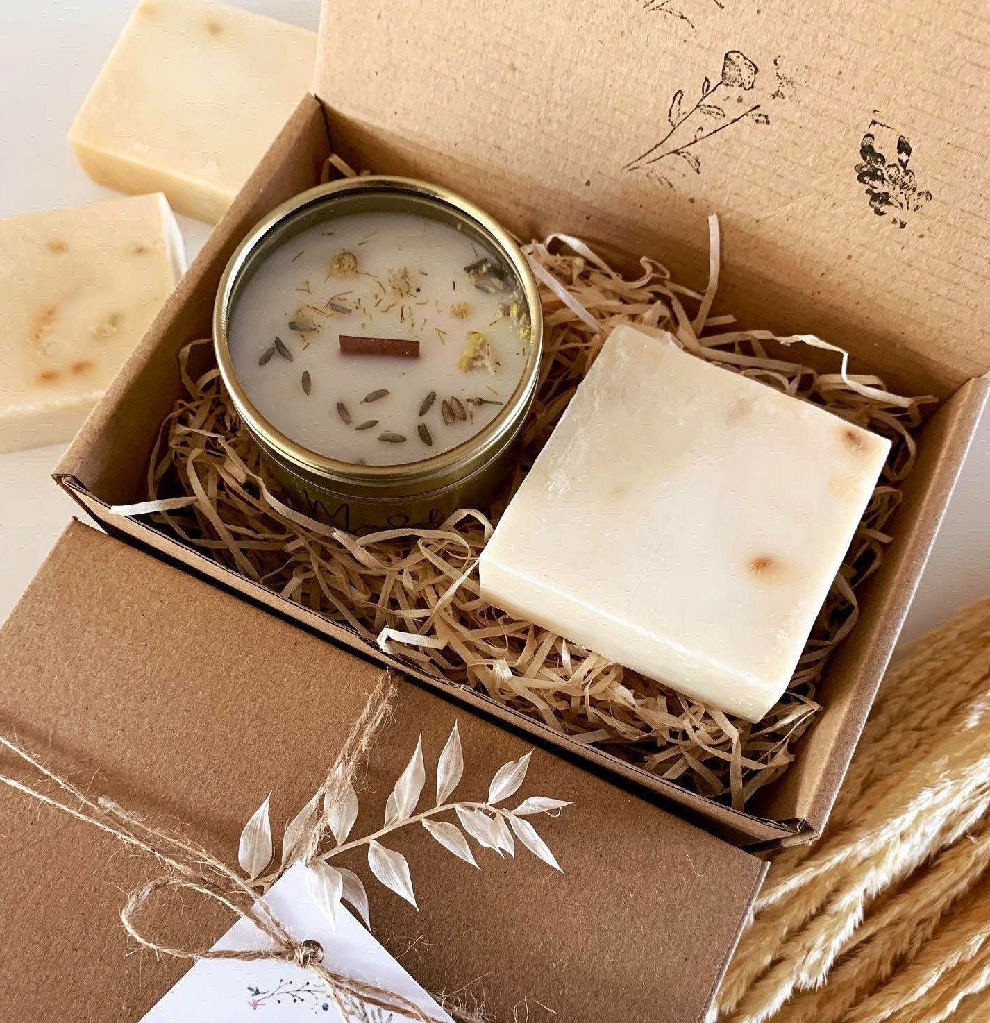 Seife&kerze Geschenkbox - Handgemachte Soyawachskerze Olivenölseife von Etsy - Millaseifen