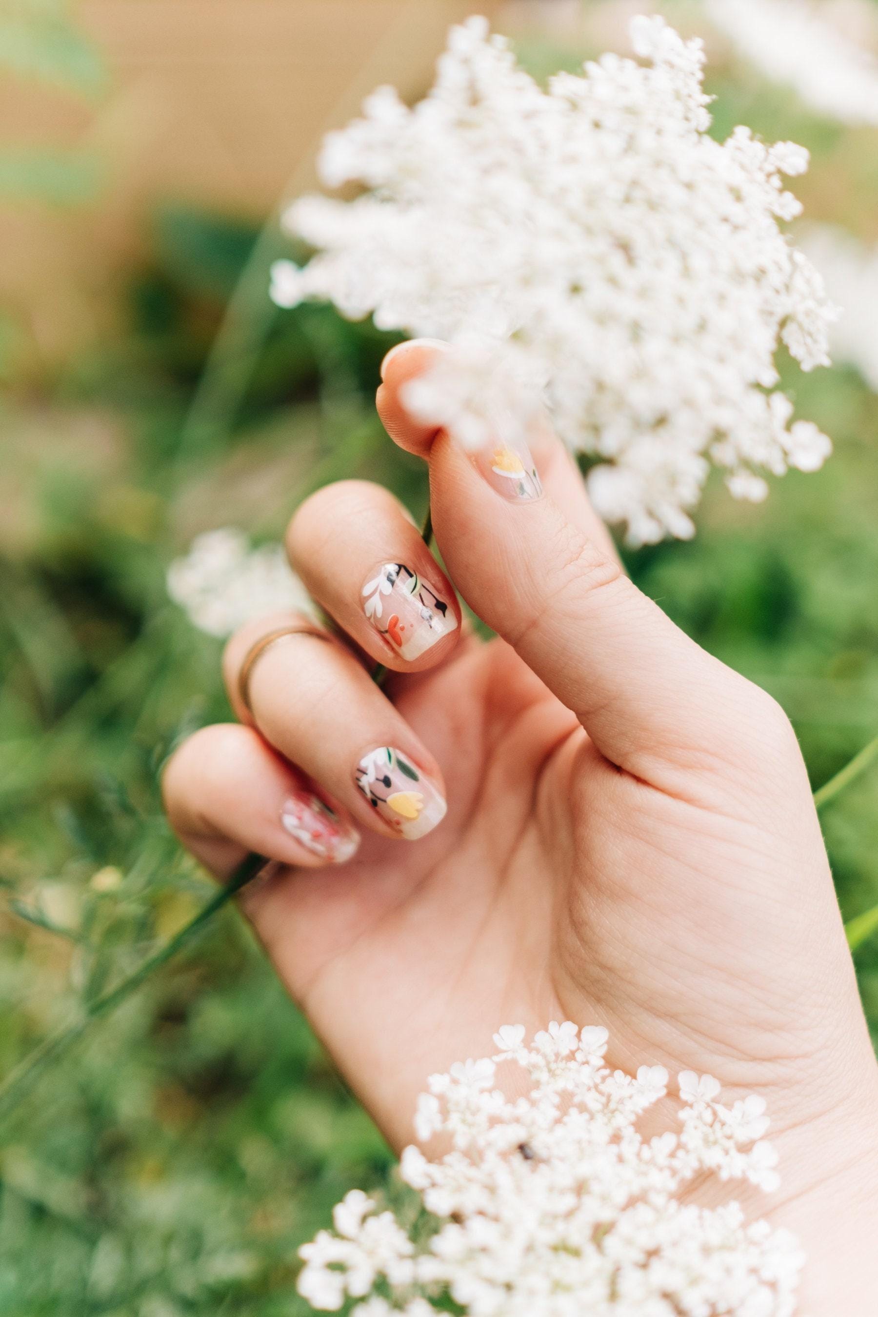 Frühlingsblüten Floral Nail Wrap Kit | Designer Blumen Wraps Garten Nagelleisten von Etsy - ModglossCo