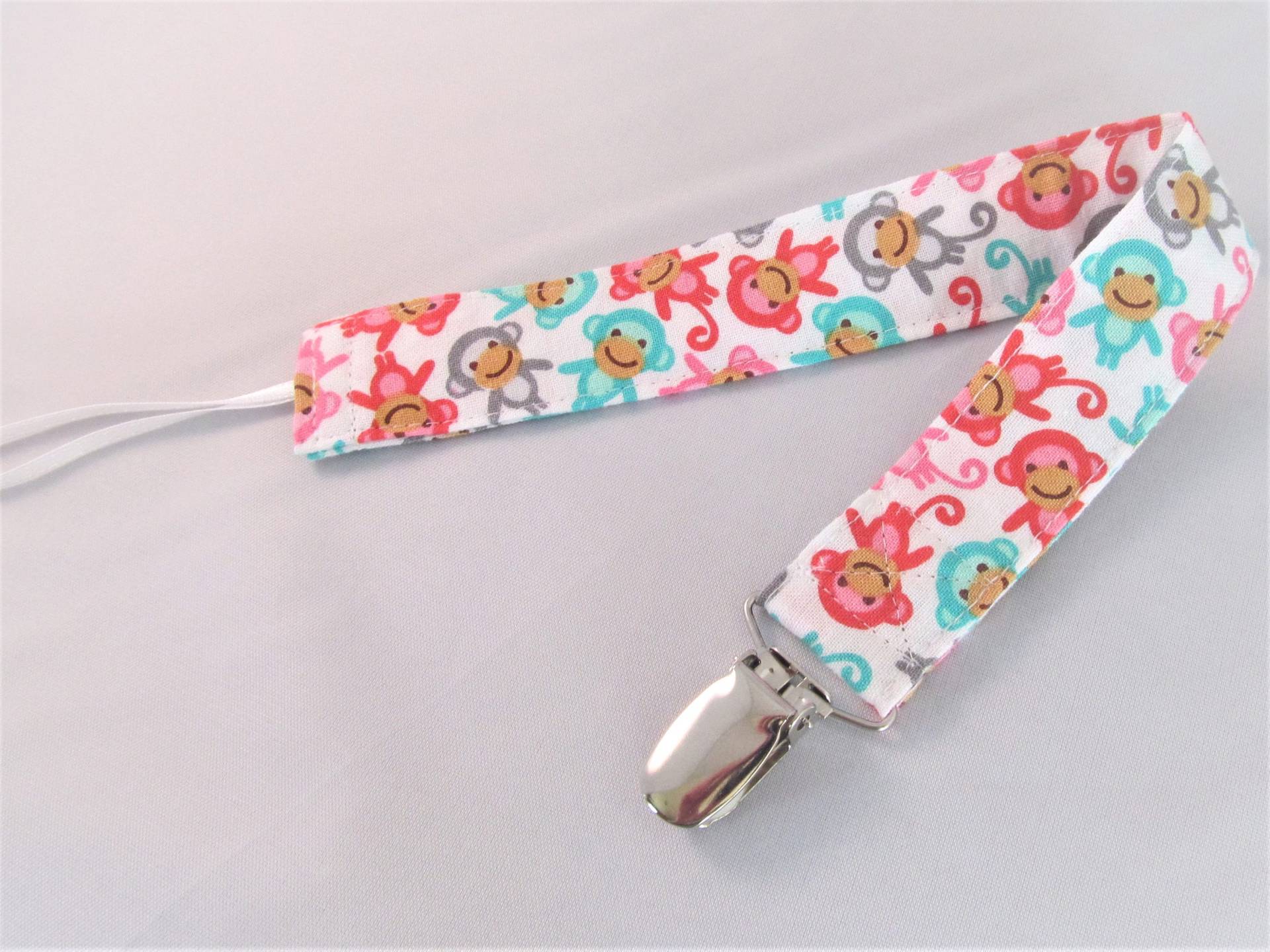 Universeller Stoff Schnuller-Clip, Stoffclip Für Schnuller, Stofftiere, Binkyclip, Babypartygeschenk Universeller Stoff Schnuller-Clip, Stoffclip Für Schnuller, Stofftiere, Binkyclip, Babypartygeschenk von Etsy - MomNMiaDesigns
