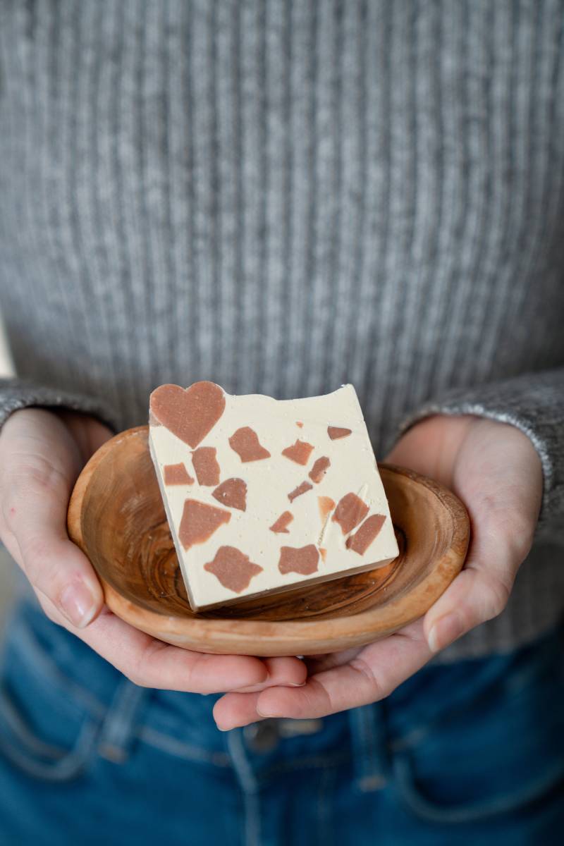 Natural Soap With A Handmade Olive Wood Dish | Zero Waste Vegan Handmade Using The Cold Process von Etsy - MorevaCare