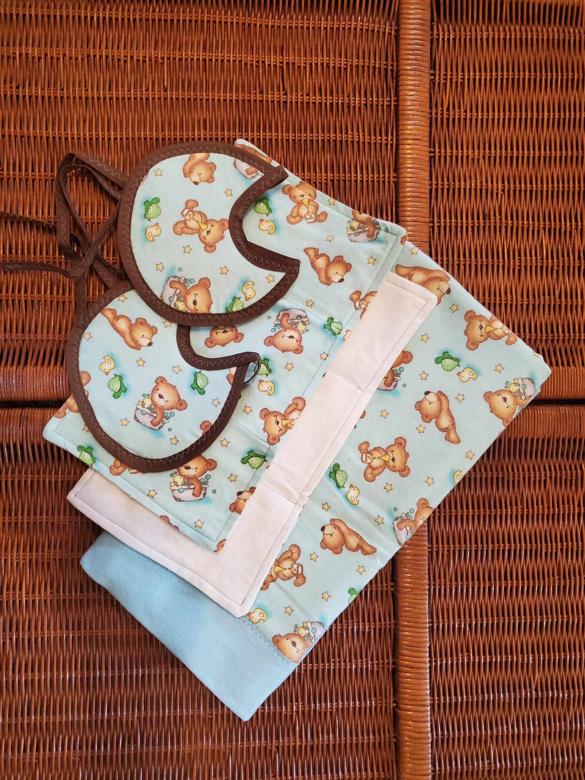 Baby Set - Empfangsdecke, Leinen Und Lätzchen von Etsy - MotherHemsSewing