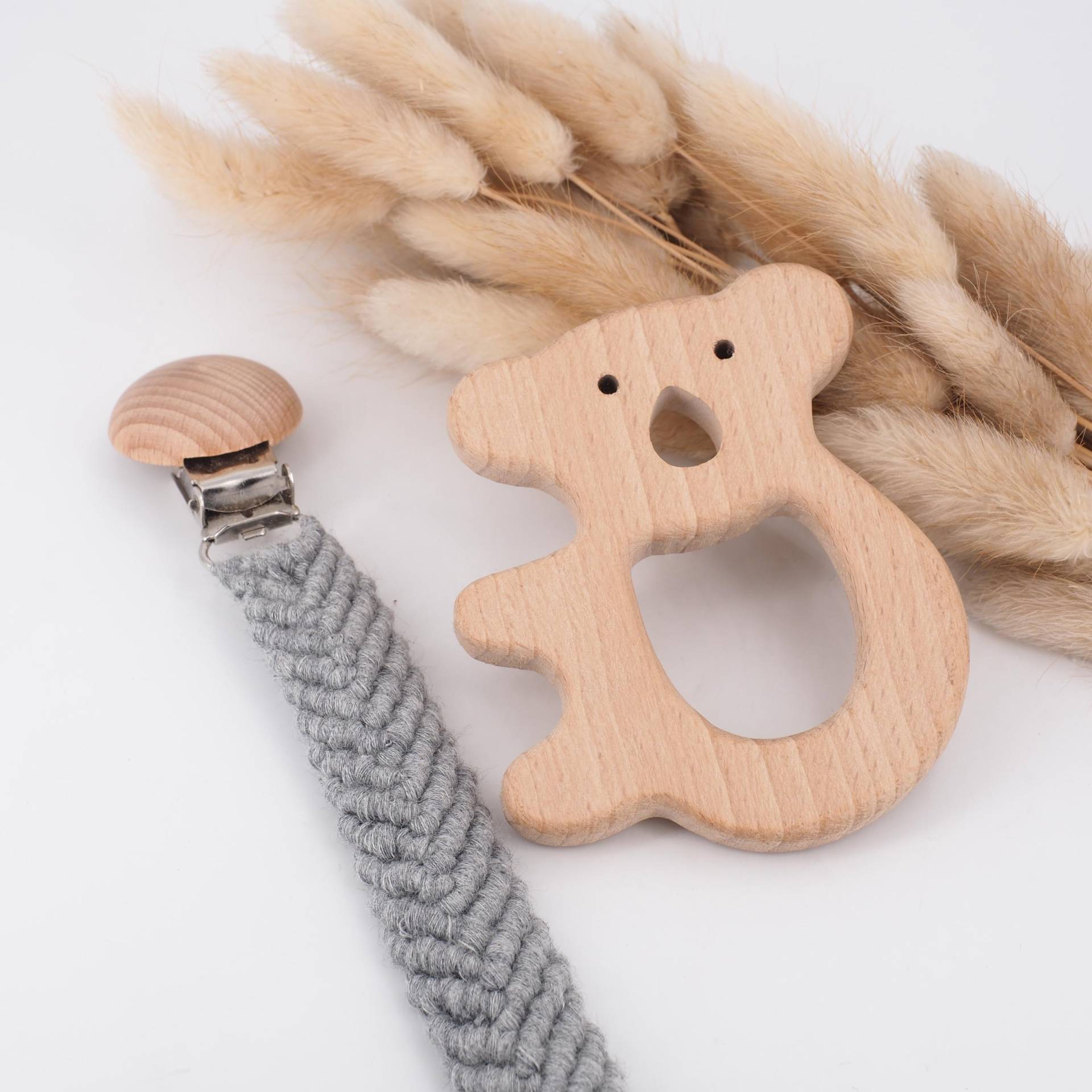 Schnullerkette Schnullerband Mit Beißring Holz Koala Makramee Wolle Schnullerkette Schnullerband Mit Beißring Holz Koala Makramee Wolle von Etsy - MotzisBunteWelt2014