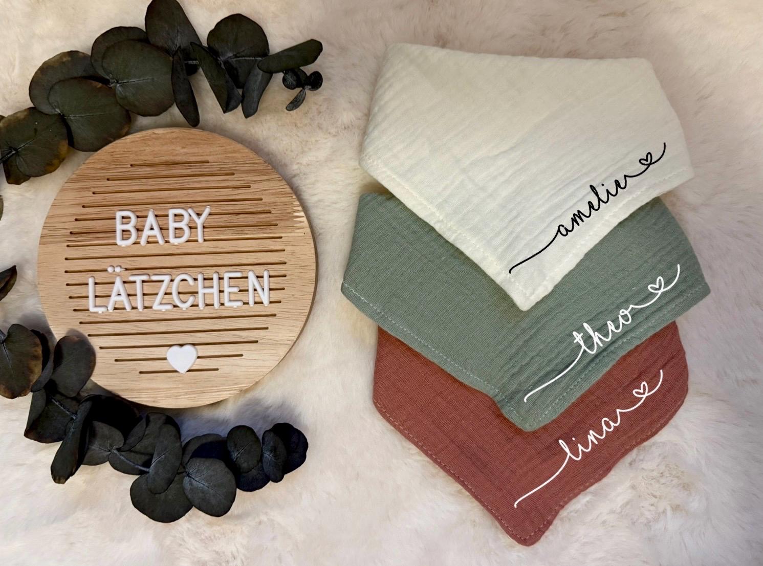 Halstuch/Lätzchen Baby Dreeieckstuch Personalisiertes Halstuch/ Personalisierte Geschenke Schwangerschaft Geburt Individuell von Etsy - MyLittleBodies