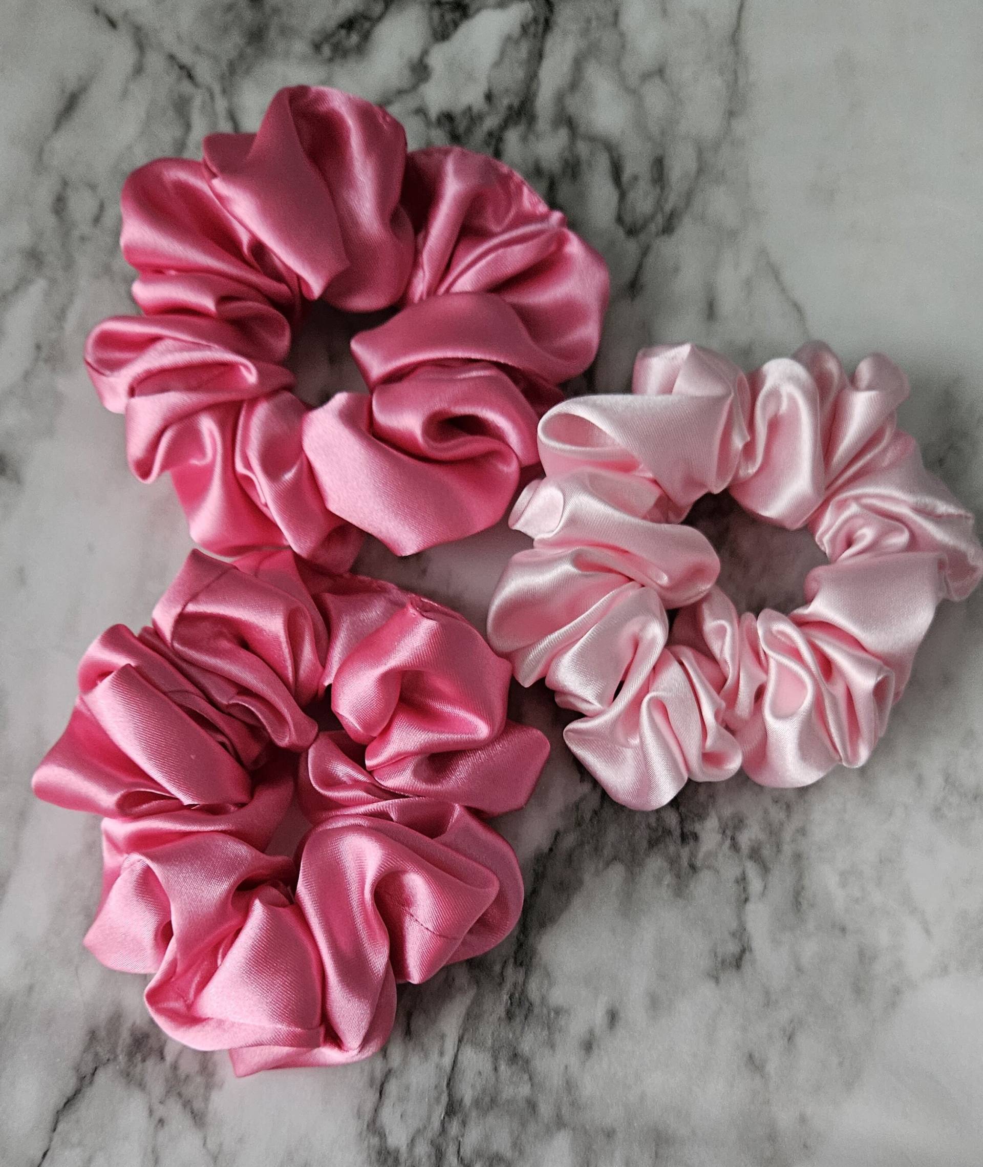 Barbie Scrunchie, Haargummi, Pink von Etsy - MyPamperedPillow