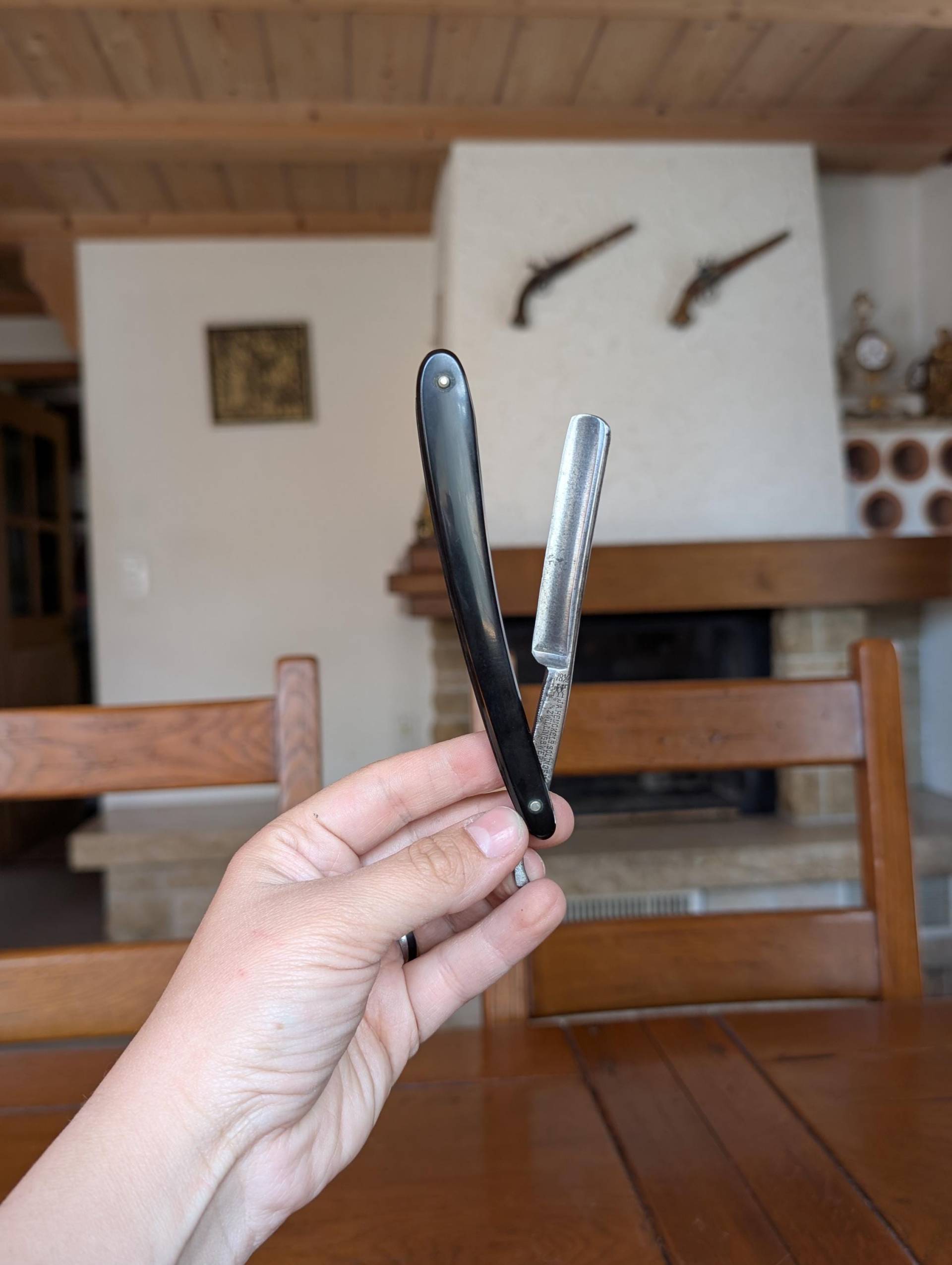 Jahrgang J.a. Henckels Solingen Rasiermesser Mit Original Box German Antique Barbie Sammlerstück Jahrgang J.a. Henckels Solingen Rasiermesser Mit Original Box German Antique Barbie Sammlerstück von Etsy - MySwissFinds