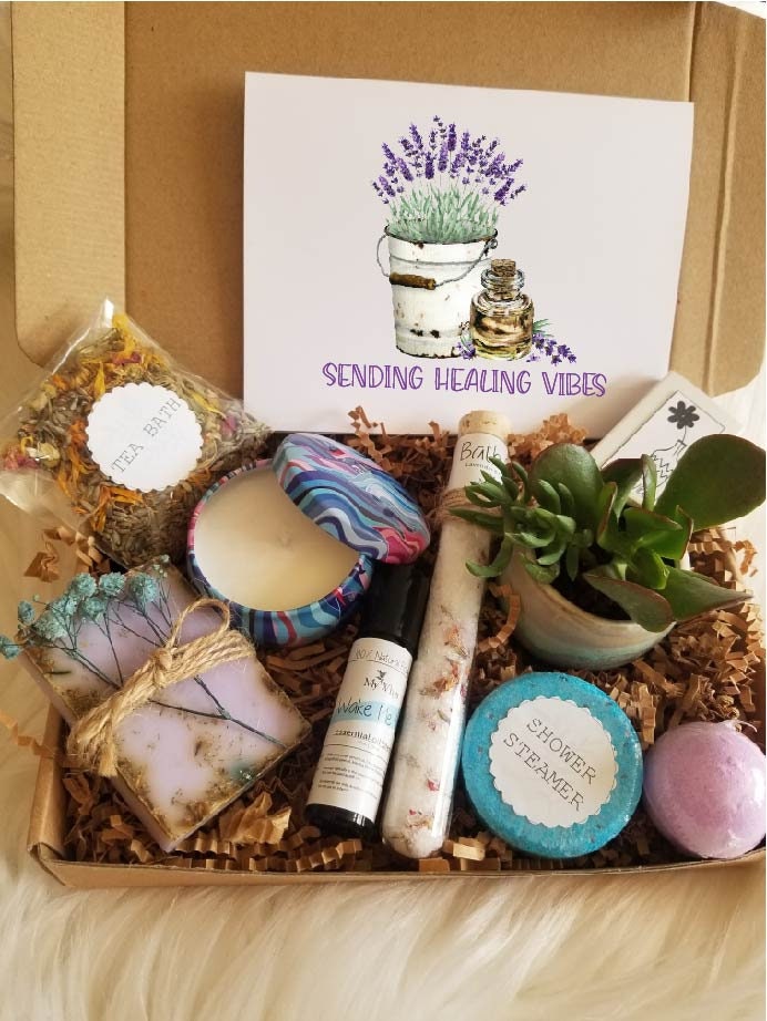 Healing Vibes Geschenkbox, Thinking Of You Pflegepaket, Spa-Geschenkkorb, Sende Heilschwingungen in Einer Box, Bade - Und Schönheitsbox, Verwöhnbox von Etsy - MyWhys