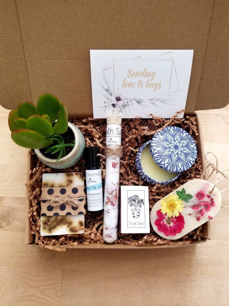 Senden Von Liebe Und Umarmungen Geschenkkorb, Thinking Of You Box, Care Paket, Spa-Geschenkbox, Op-Geschenk, Ein Geschenk Senden, Natürliches von Etsy - MyWhys