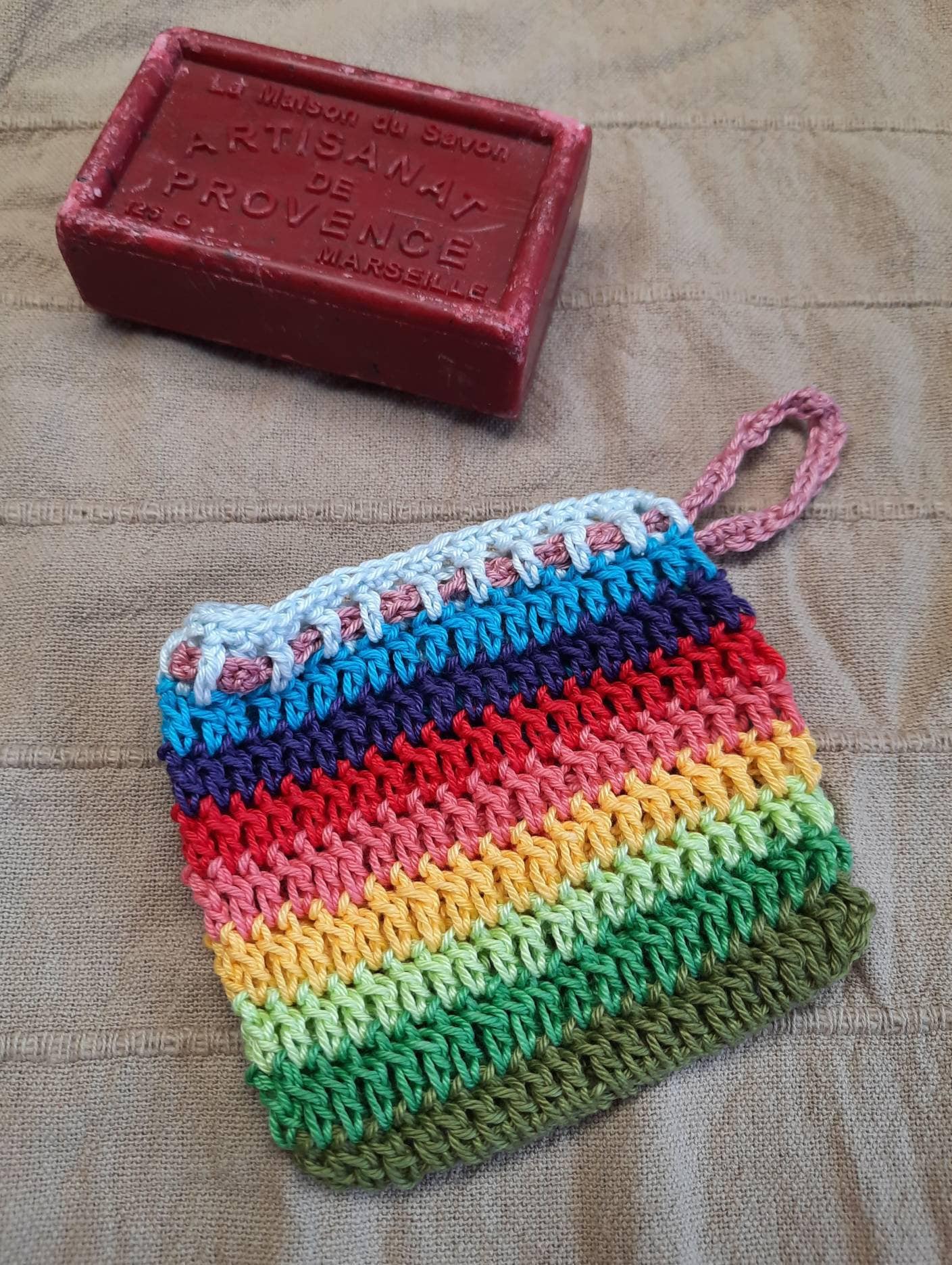 Gehäkeltes Seifen Säckchen Regenbogen von Etsy - Nachtklabauter