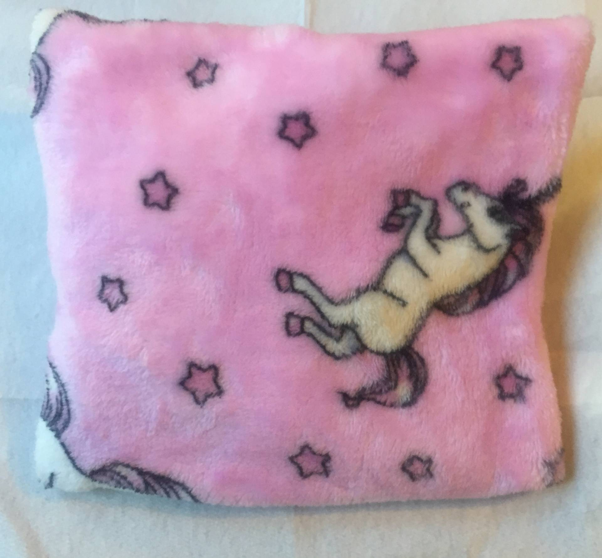 Traubenkernkissen Wärmekissen Wärmflasche Geschenk Kinder Einhorn Traubenkernkissen Wärmekissen Wärmflasche Geschenk Kinder Einhorn von Etsy - Nadelspiele